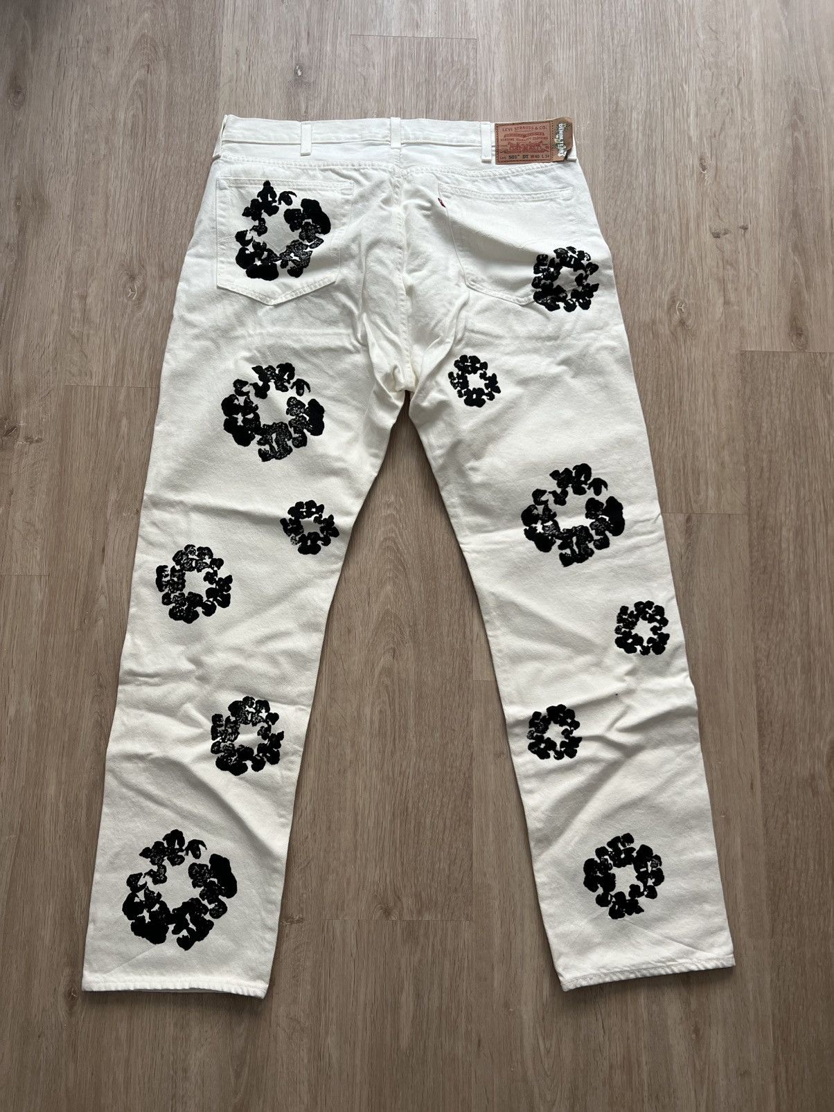 DENIM TEARS White denim tears cotton wreath jeans Size US 40 / EU 56 - 2 Thumbnail