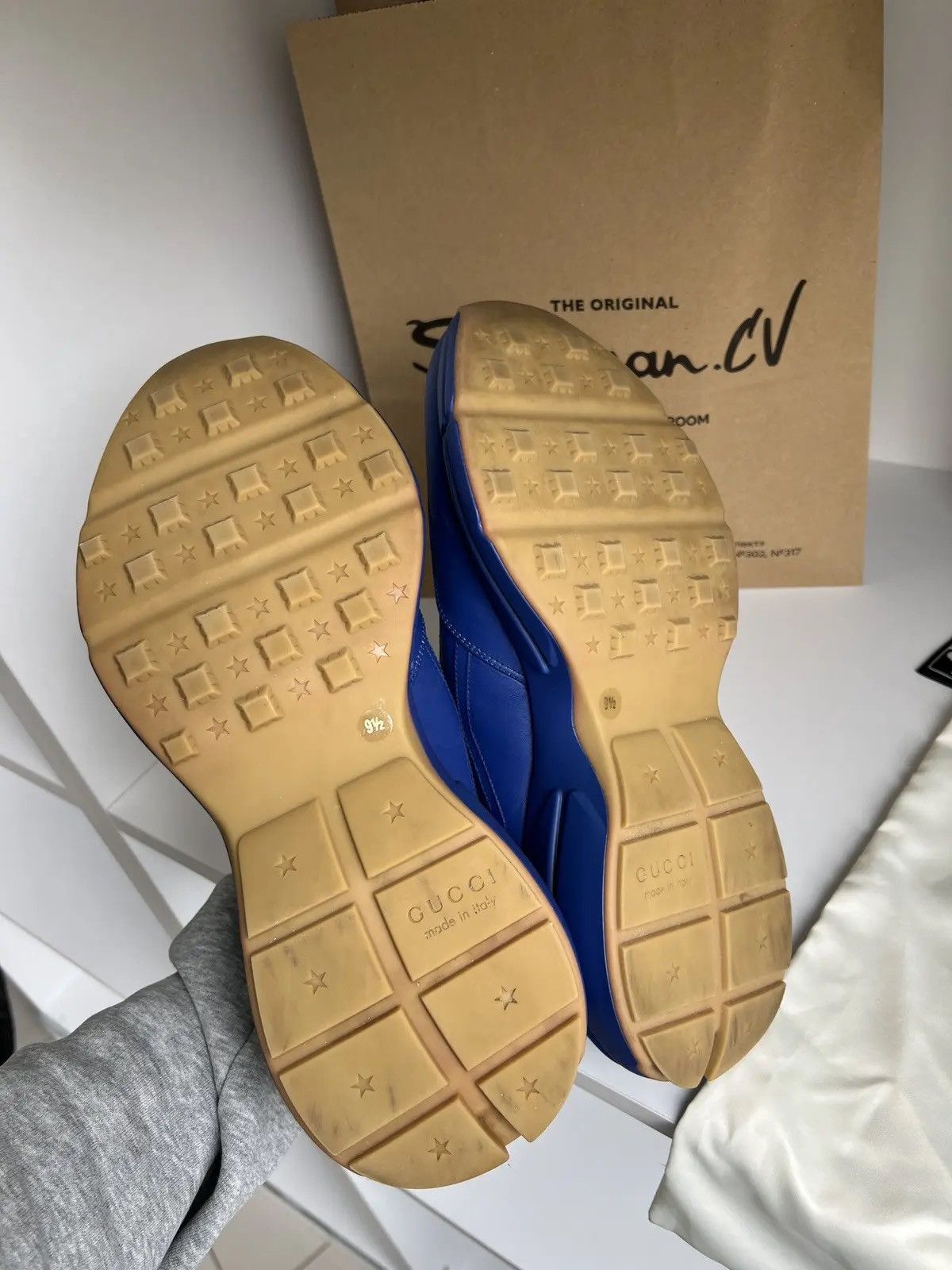 Gucci Vintage Gucci Men’s Rhyton Sneakers with NY Yankees Print Size US 9.5 / EU 42-43 - 13 Thumbnail