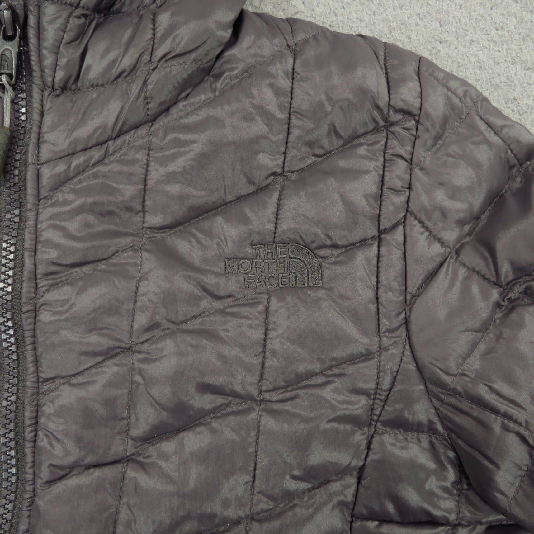 The North Face The North Face Jacket Womens Small Thermoball Parka Insulated Hooded Lightweight Jacket Size S / US 4 / IT 40 - 4 Thumbnail