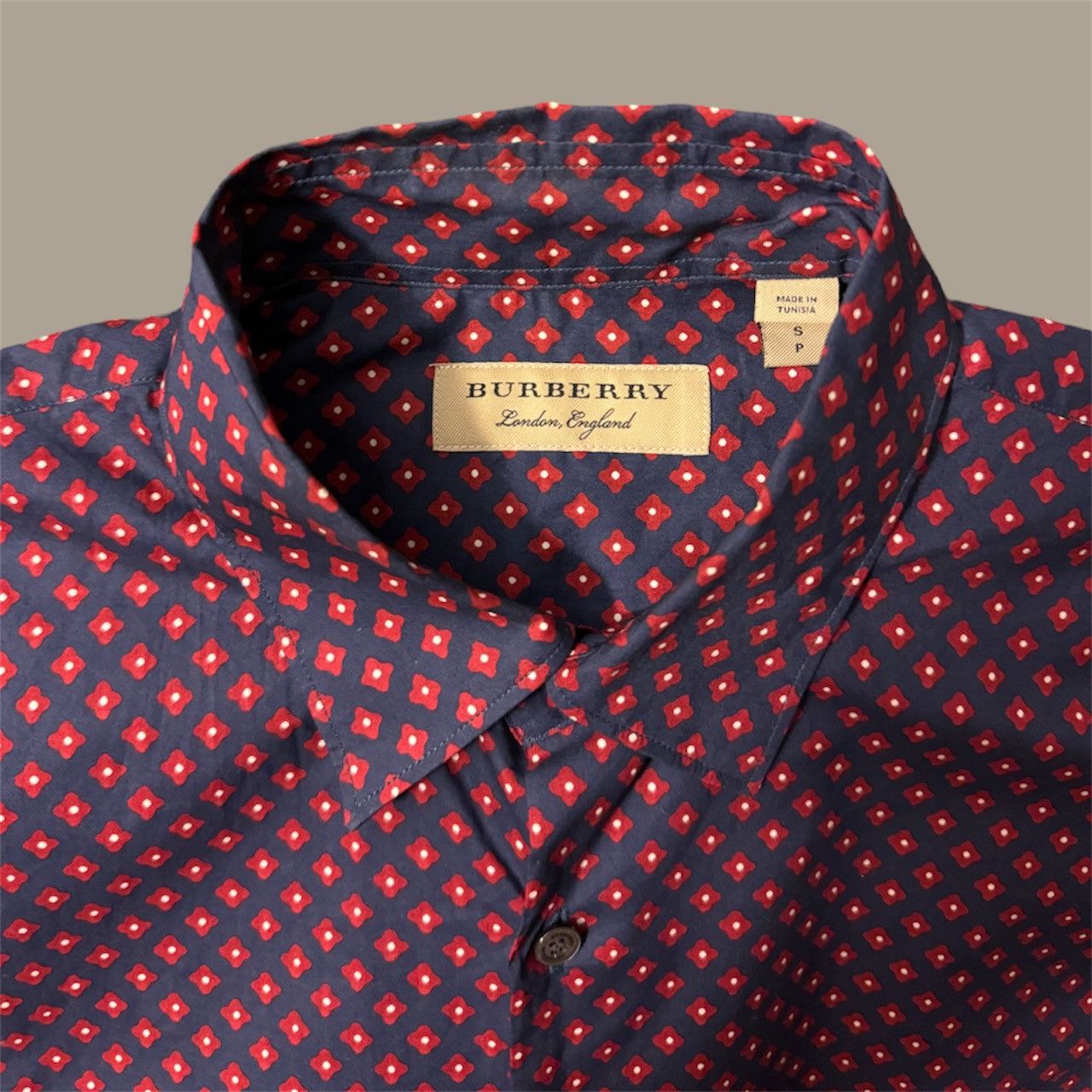 Burberry Burberry long sleeve button up Size US S / EU 44-46 / 1 - 2 Thumbnail