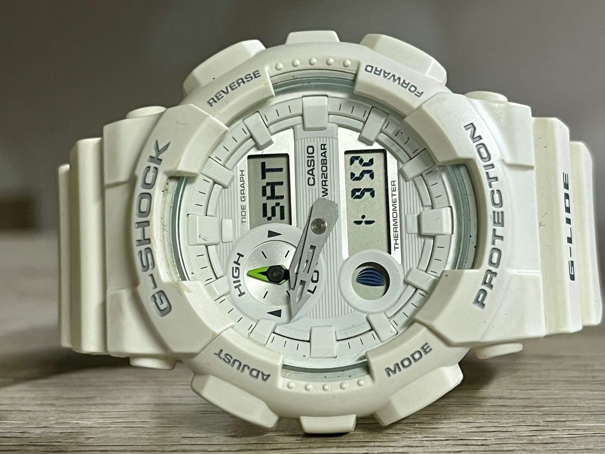 G Shock White G-Shock digital watch Size 44 - 13 Thumbnail