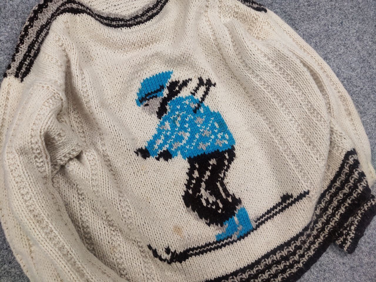 Vintage Vintage 50-60's Hand Knit Wool Crew chek Sweater skier Logo Size US S / EU 44-46 / 1 - 5 Thumbnail