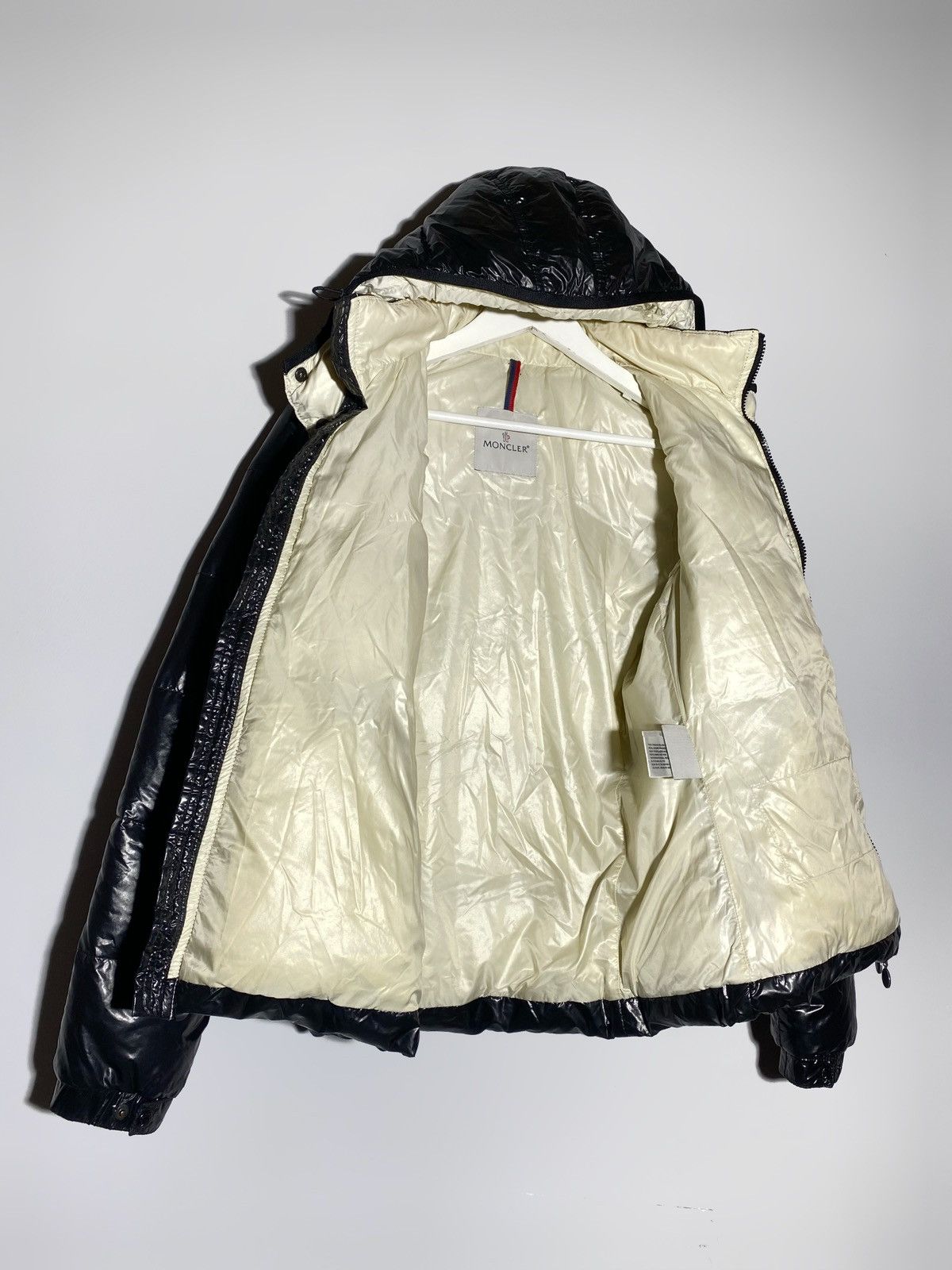 Moncler Moncler Badia Down Puffer Jacket Big Pocket Patch Logo Size L / US 10 / IT 46 - 18 Thumbnail