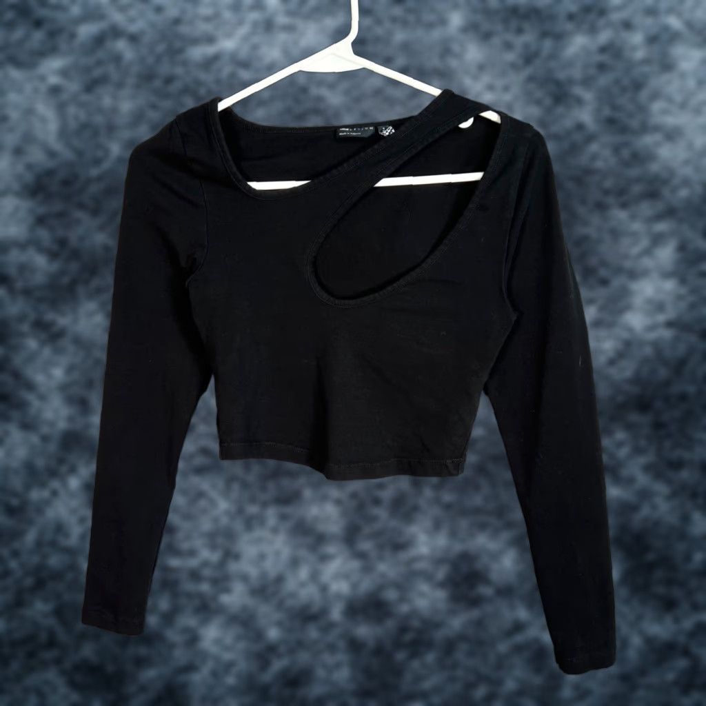Asos ASOS Design Black Asymmetric Cut-Out Top Shirt Womens 4 Long Sleeve Cropped Fall Seasonal Size S / US 4 / IT 40 - 1 Thumbnail