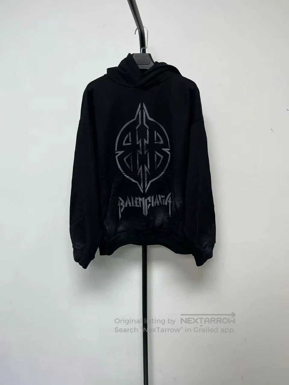 Balenciaga balenciaga black graphic hoodie unisex long sleeve. Size US XS / EU 42 / 0 - 1 Thumbnail