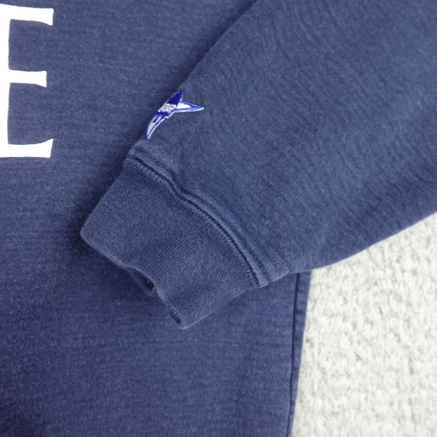 Vintage VINTAGE The Cotton Exchange Sweatshirt Mens M Cotton USA 90s College Crew Neck Blue Size US M / EU 48-50 / 2 - 7 Thumbnail