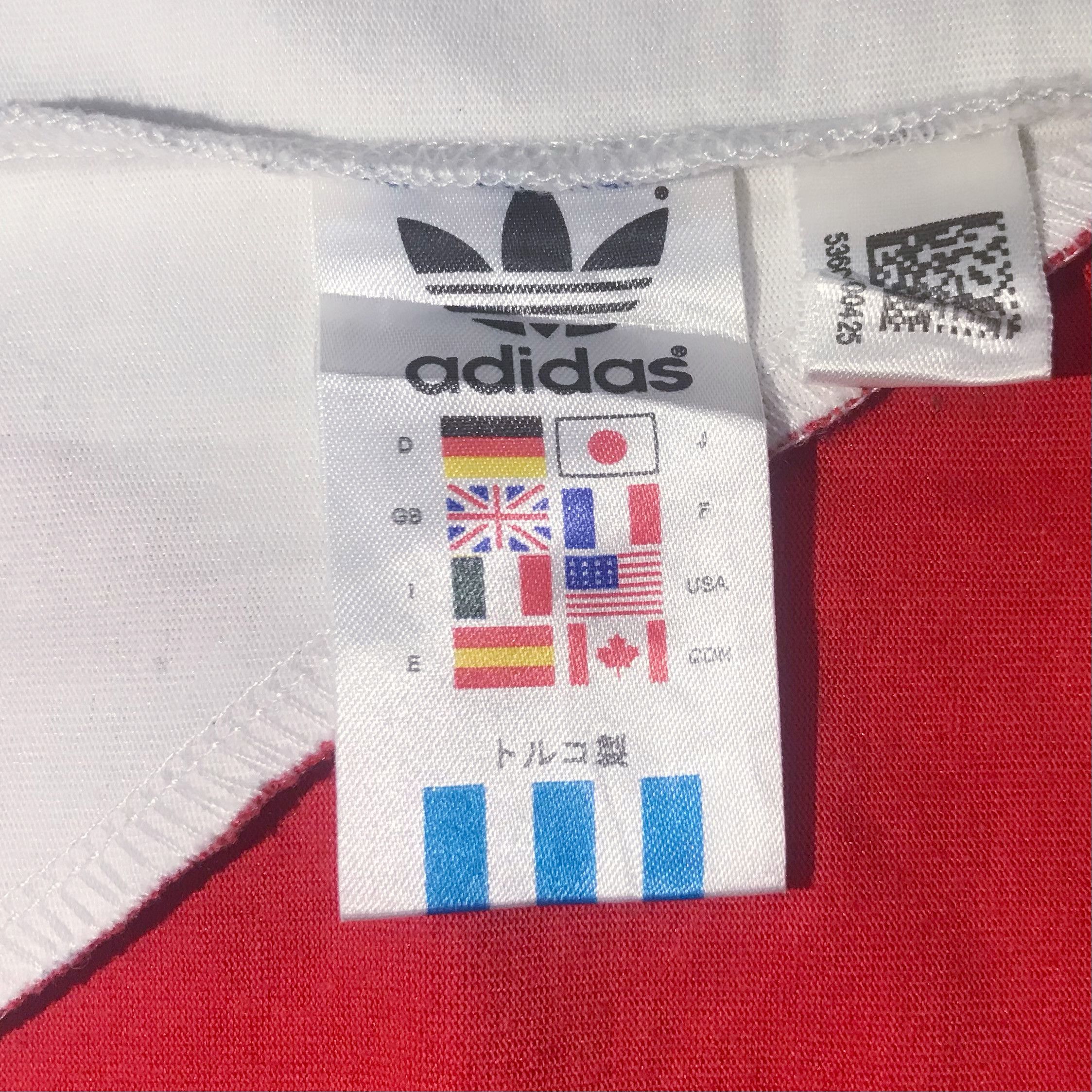 Adidas Riverplate 1982/1983 Reproduction Home Jersey Size US XS / EU 42 / 0 - 10 Thumbnail