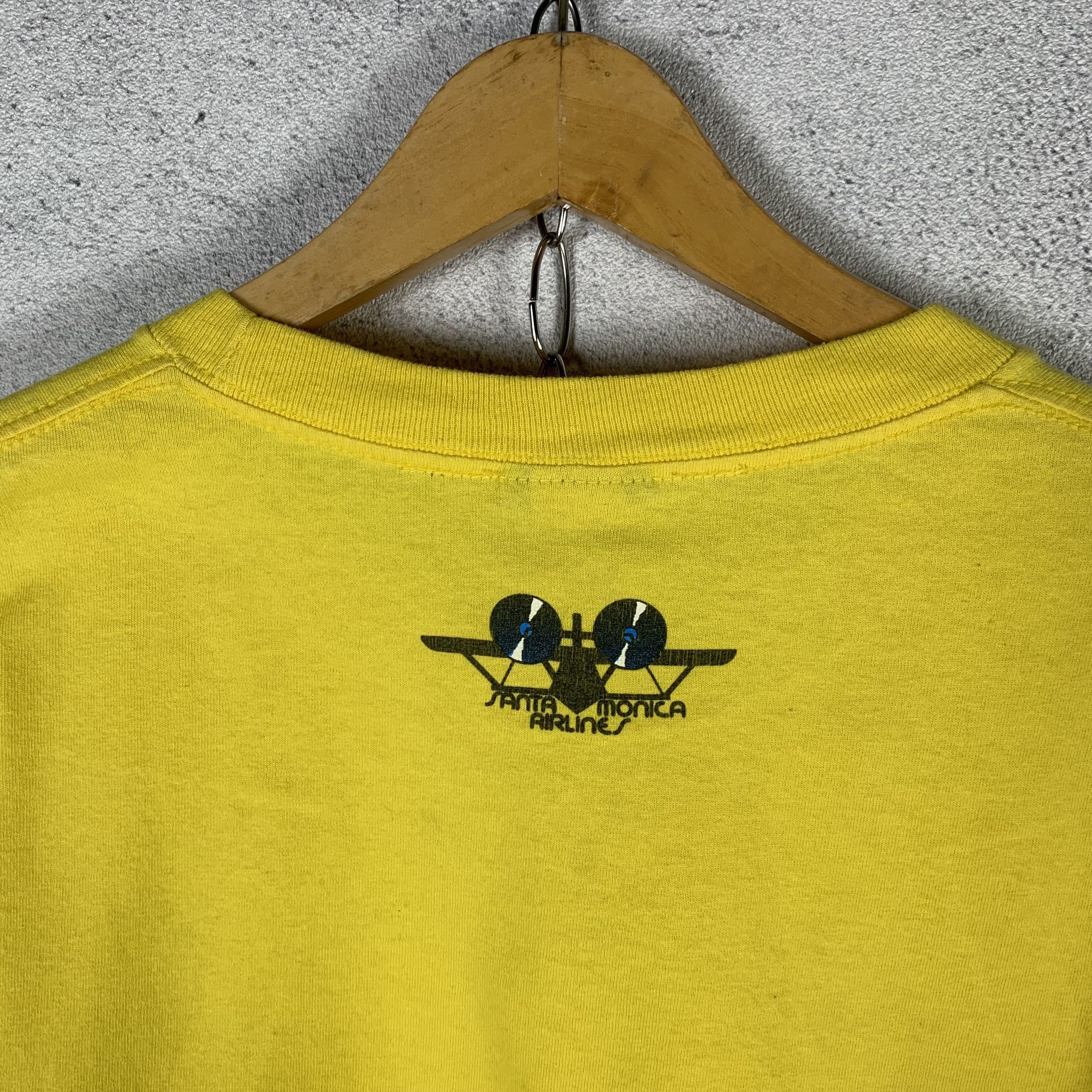 Vintage Santa Monica Airlines Skateboards Tshirt Size US XL / EU 56 / 4 - 3 Thumbnail