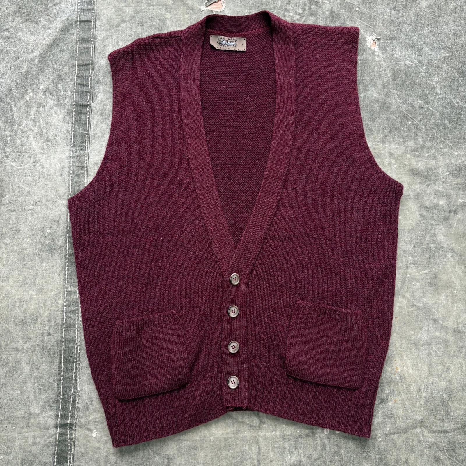 Vintage Vintage 80s 90s Burgundy Grunge Preppy Sweater Cardigan Vest Size US L / EU 52-54 / 3 - 1 Thumbnail