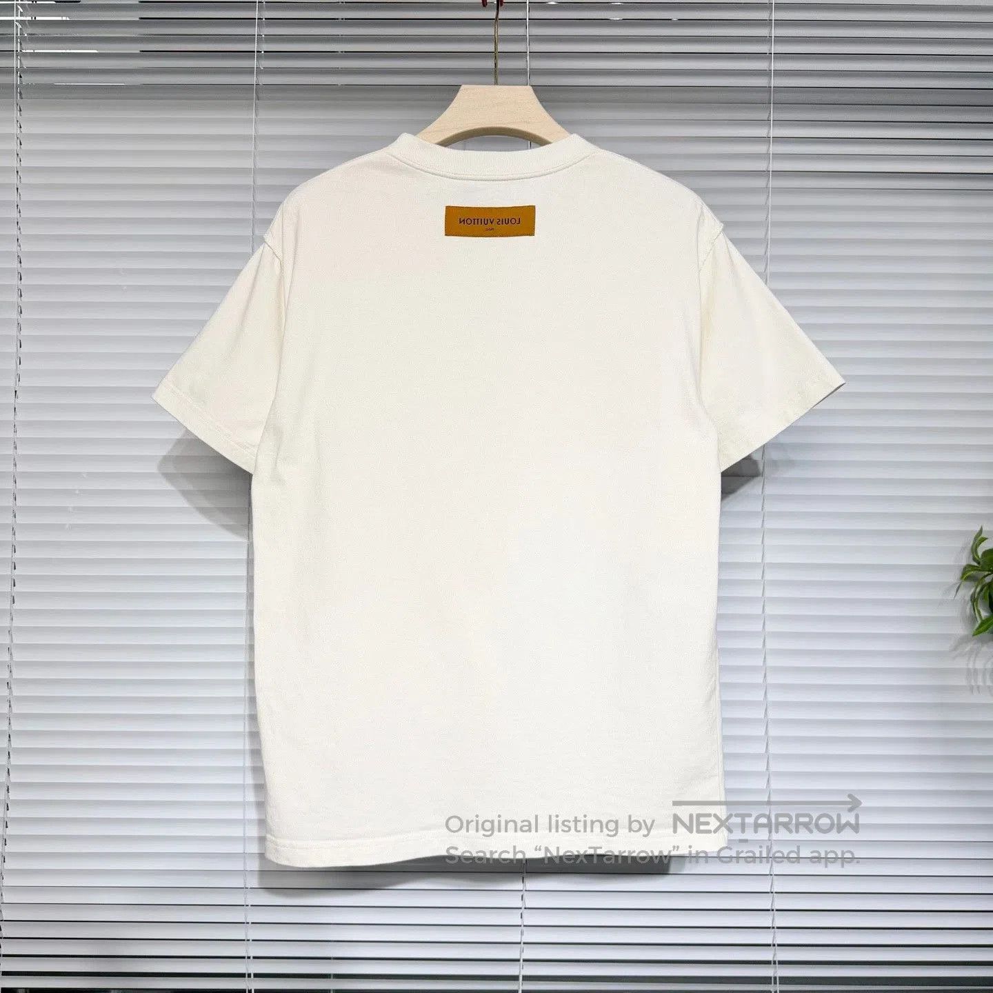 Louis Vuitton LV 2023 SS Short Sleeve Embroidered Logo T-shirt. Size US S / EU 44-46 / 1 - 2 Thumbnail