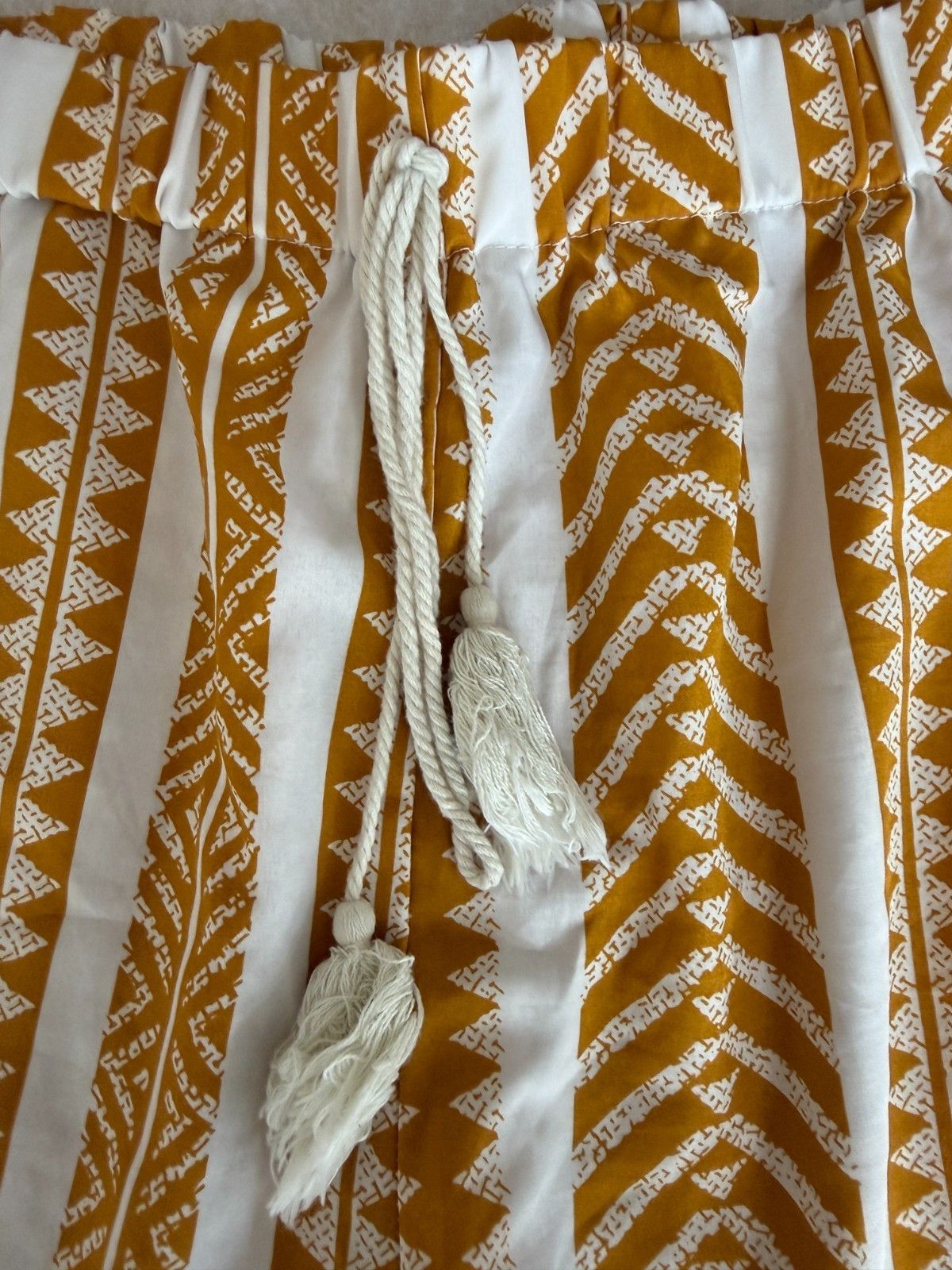 The Unbranded Brand Womens XL Orange White Shorts Elastic Waist Drawstring Summ Size 42" / US 20 - 3 Thumbnail