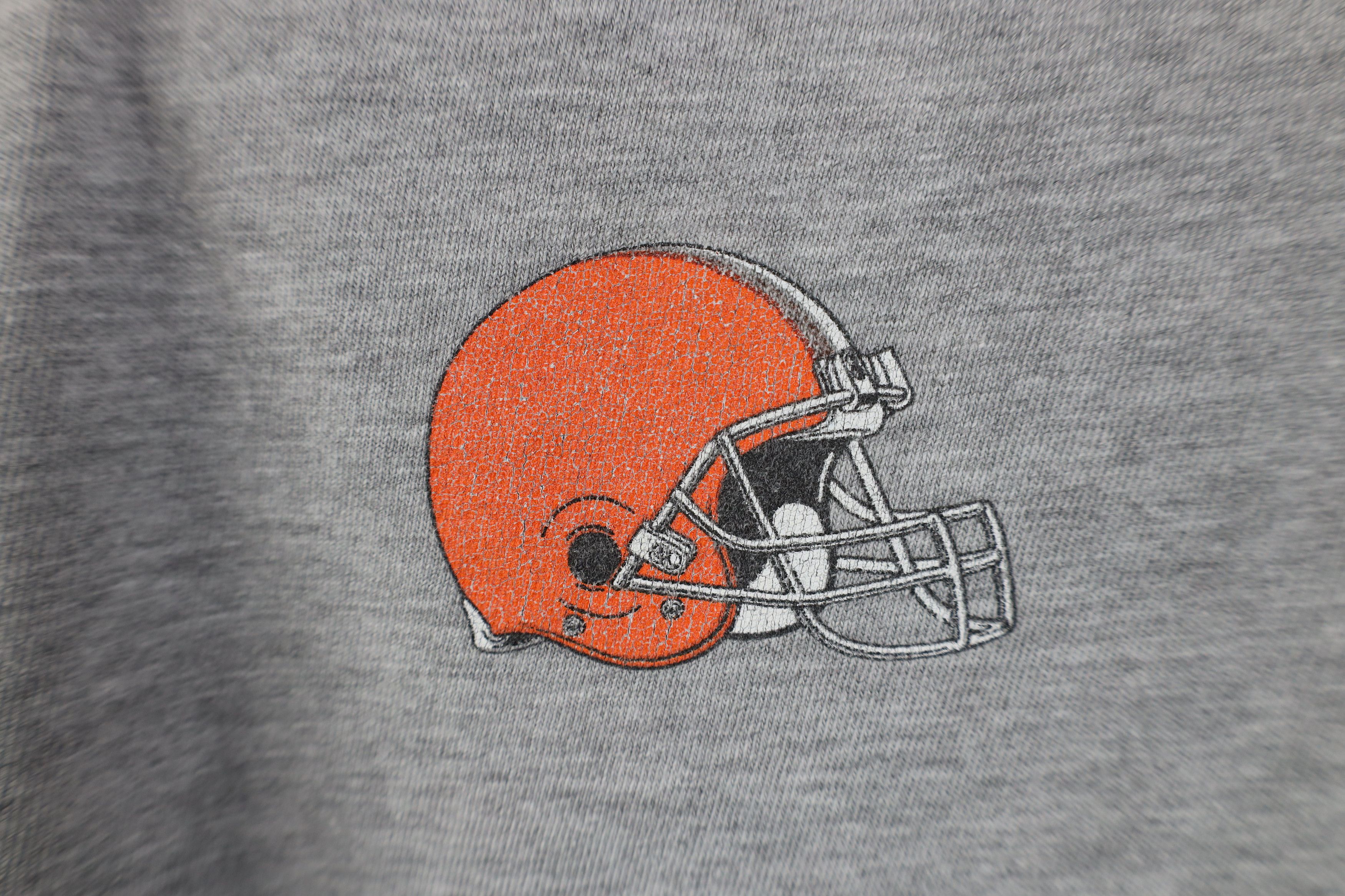 Vintage Vintage 90s Cleveland Browns Football Long Sleeve T-Shirt Size US L / EU 52-54 / 3 - 12 Thumbnail