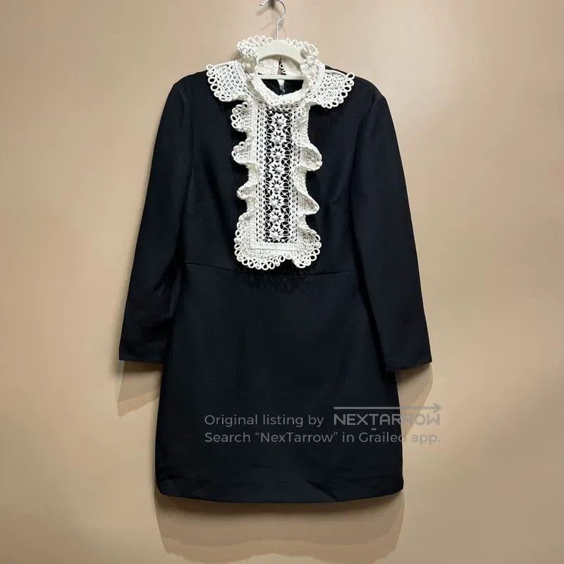 Valentino Valentino Black embroidered lace Size S / US 4 / IT 40 - 1 Thumbnail