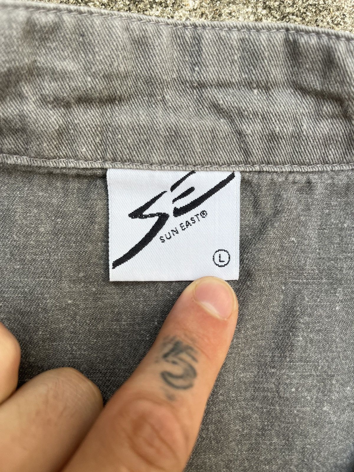 Carhartt × Vintage Vintage Sun Faded Sun East Anorak Style Chore Jacket Size US L / EU 52-54 / 3 - 7 Thumbnail