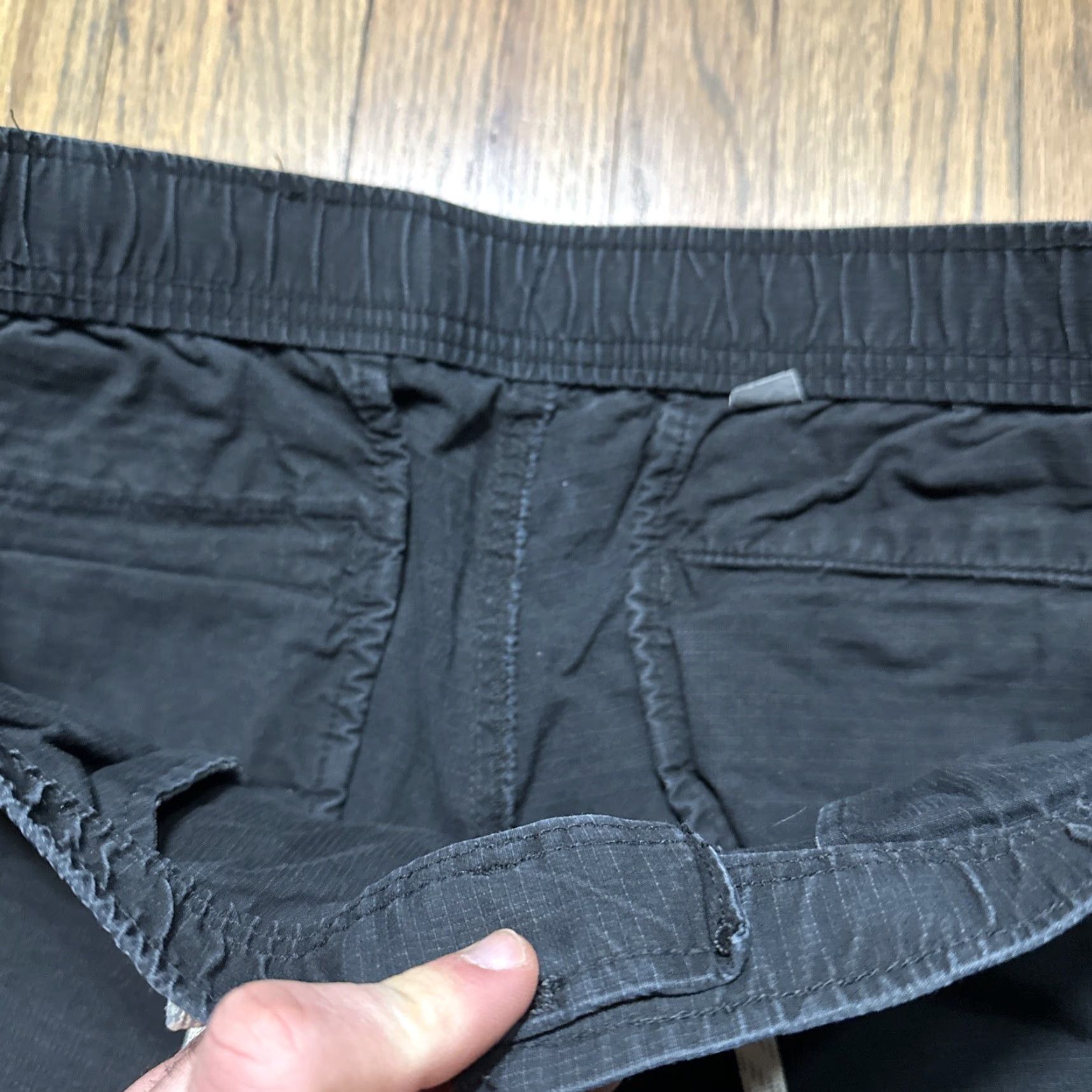 Vuori Vuori Pants Men M Black Duraterrra Climber Ripstop Joggers Tapered Inseam 31in Athleisure Breathable Hiking Regular Style Jogger Pants Size US 31 - 7 Thumbnail