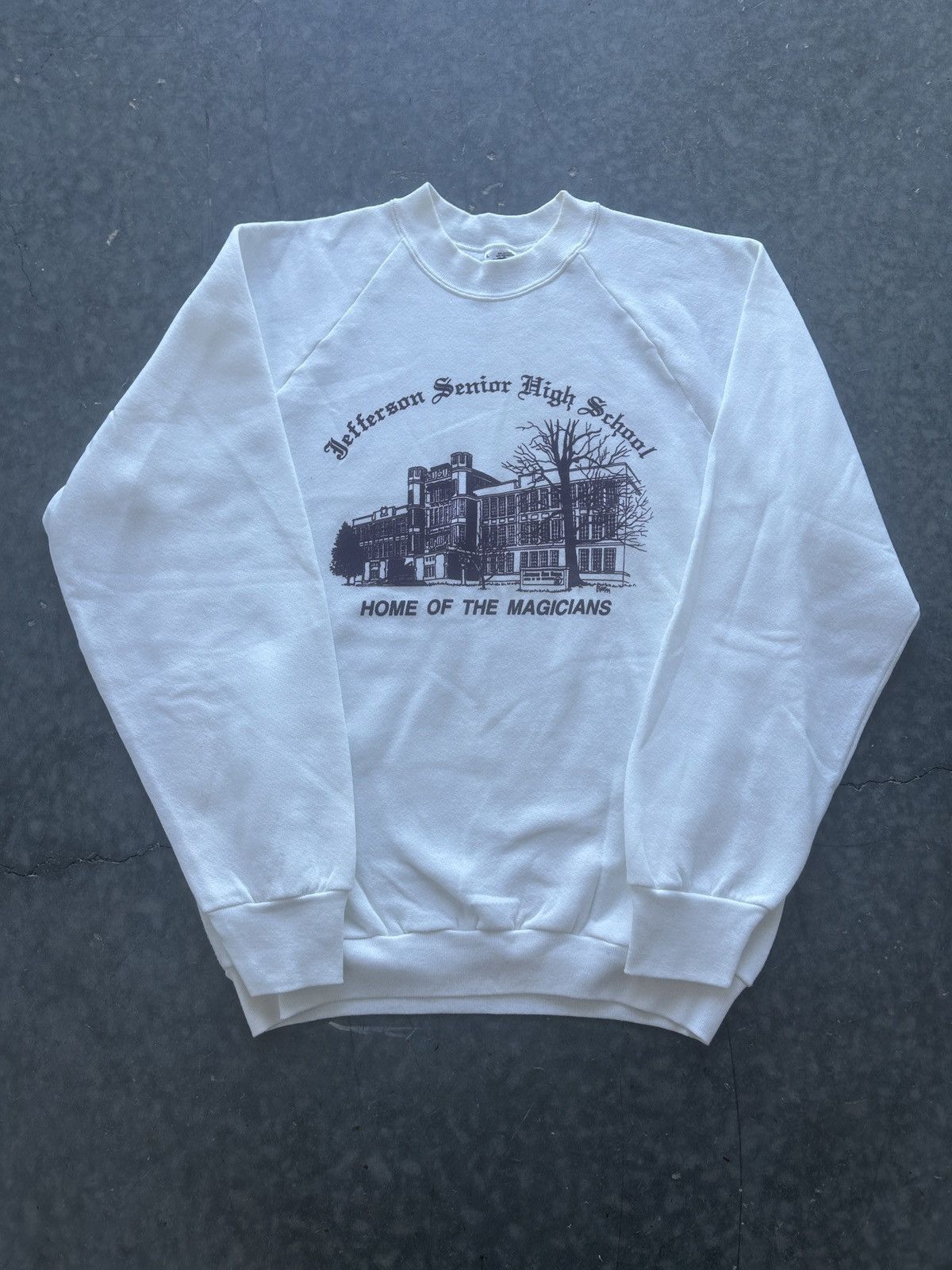 Fruit Of The Loom × Vintage Vintage 90s Jefferson School Raglan Sweatshirt Gothic Size US L / EU 52-54 / 3 - 1 Thumbnail