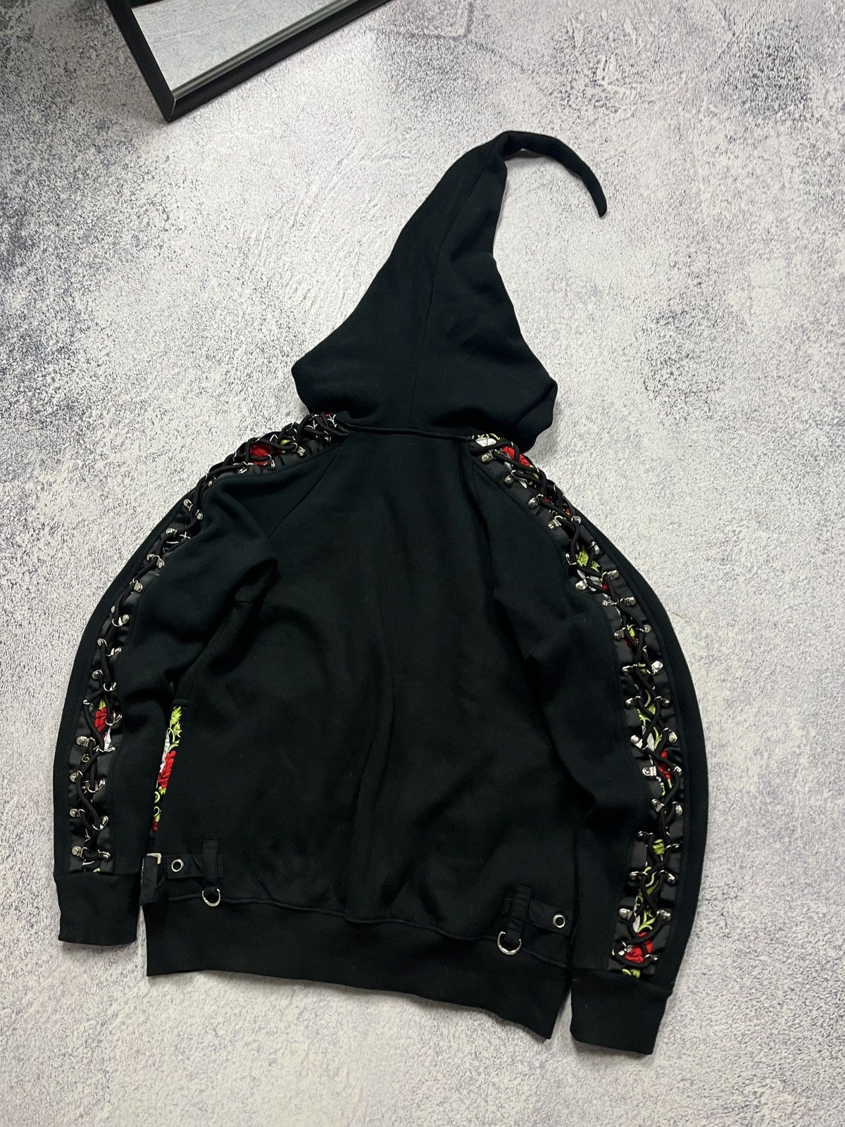 Japanese Brand Ghotic Emo Skull Logo Roses Laced Zip Hoodie Japanese Style Size US S / EU 44-46 / 1 - 19 Thumbnail