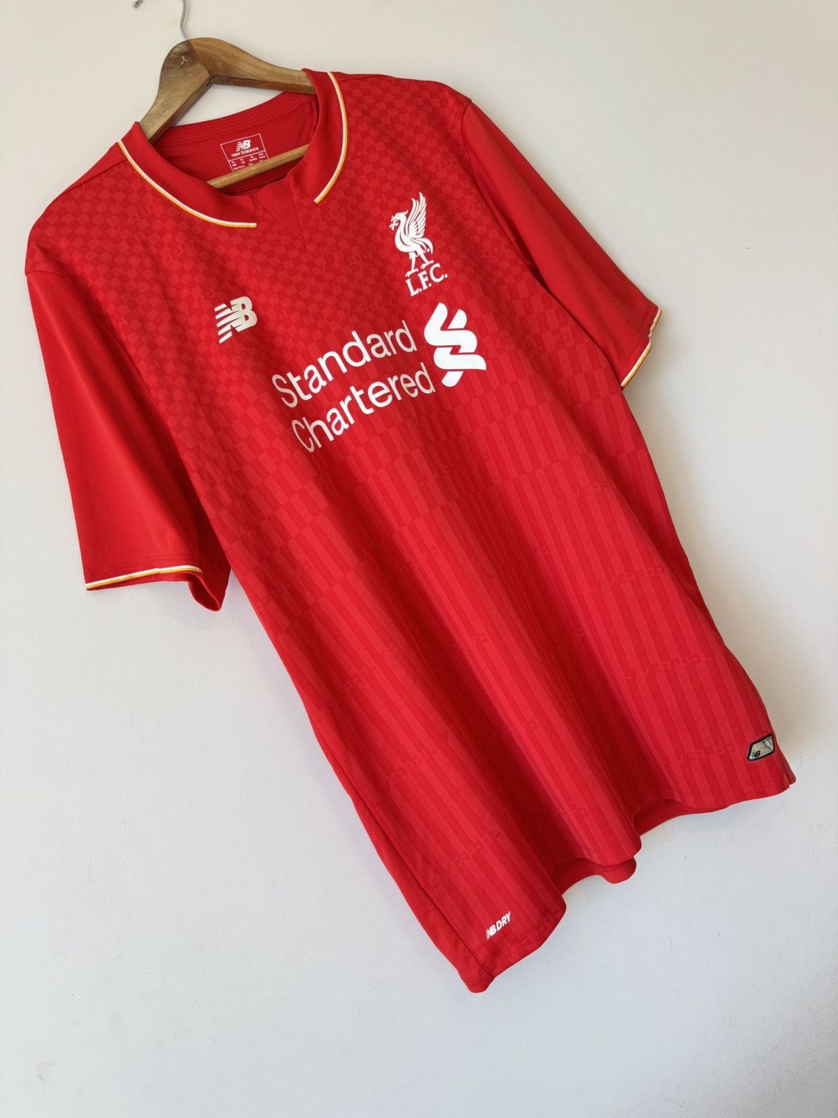 New Balance Liverpool 2015-2016 Home Soccer Jersey Football Shirt Kit Size US XL / EU 56 / 4 - 4 Thumbnail