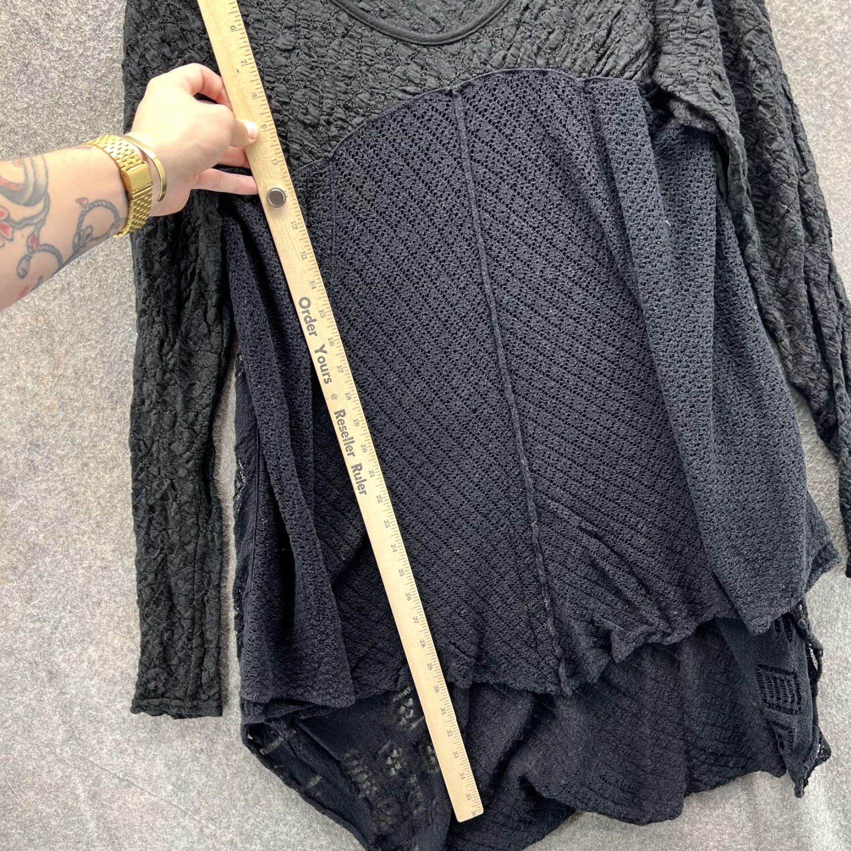 Free People VINTAGE Free People Sweater Shirt Womens Small Black Lace Knit Hi Low Tunic Boho Long Sleeve Size S / US 4 / IT 40 - 6 Thumbnail