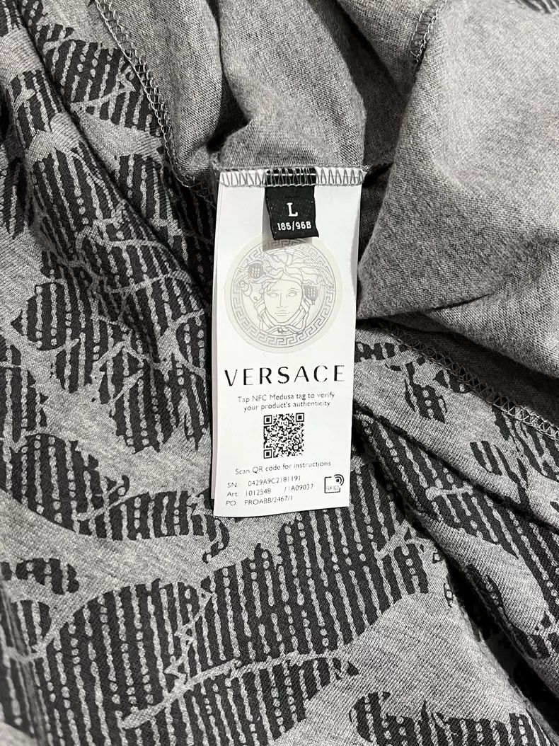 Versace Versace Letter embroidered cotton short sleeves Size US L / EU 52-54 / 3 - 7 Thumbnail