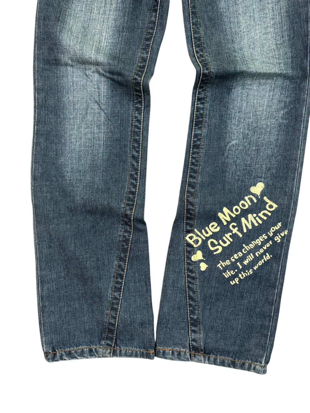 Japanese Brand BLUE MOON BLUE PRINTED POEM SURF EMBROIDERY LOW RISE DENIM Size US 28 / EU 44 - 6 Thumbnail