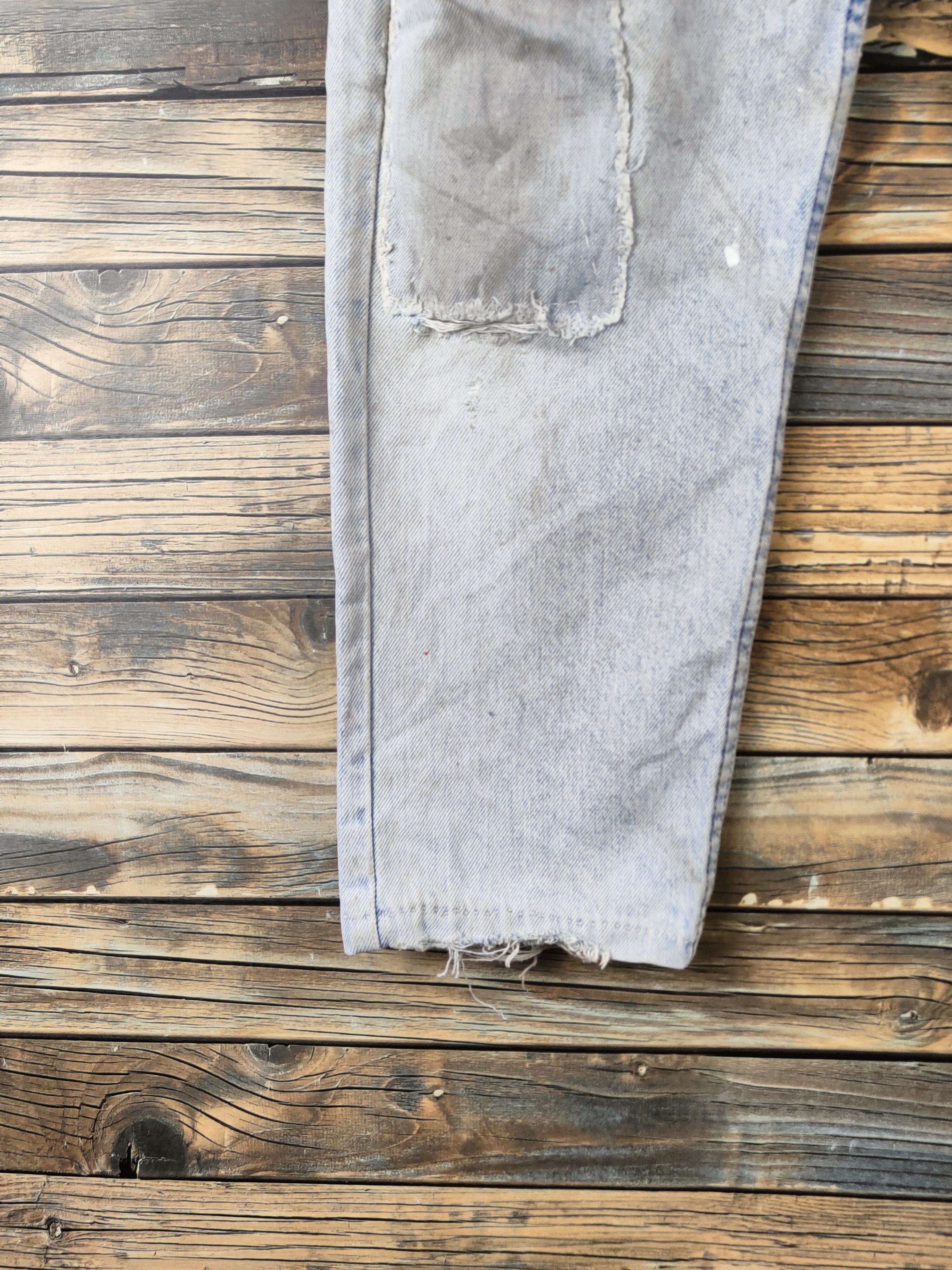 Levi's DL Levi's Light Blue Distressed Ripped denim Jeans #46-394 Size US 31 - 4 Thumbnail