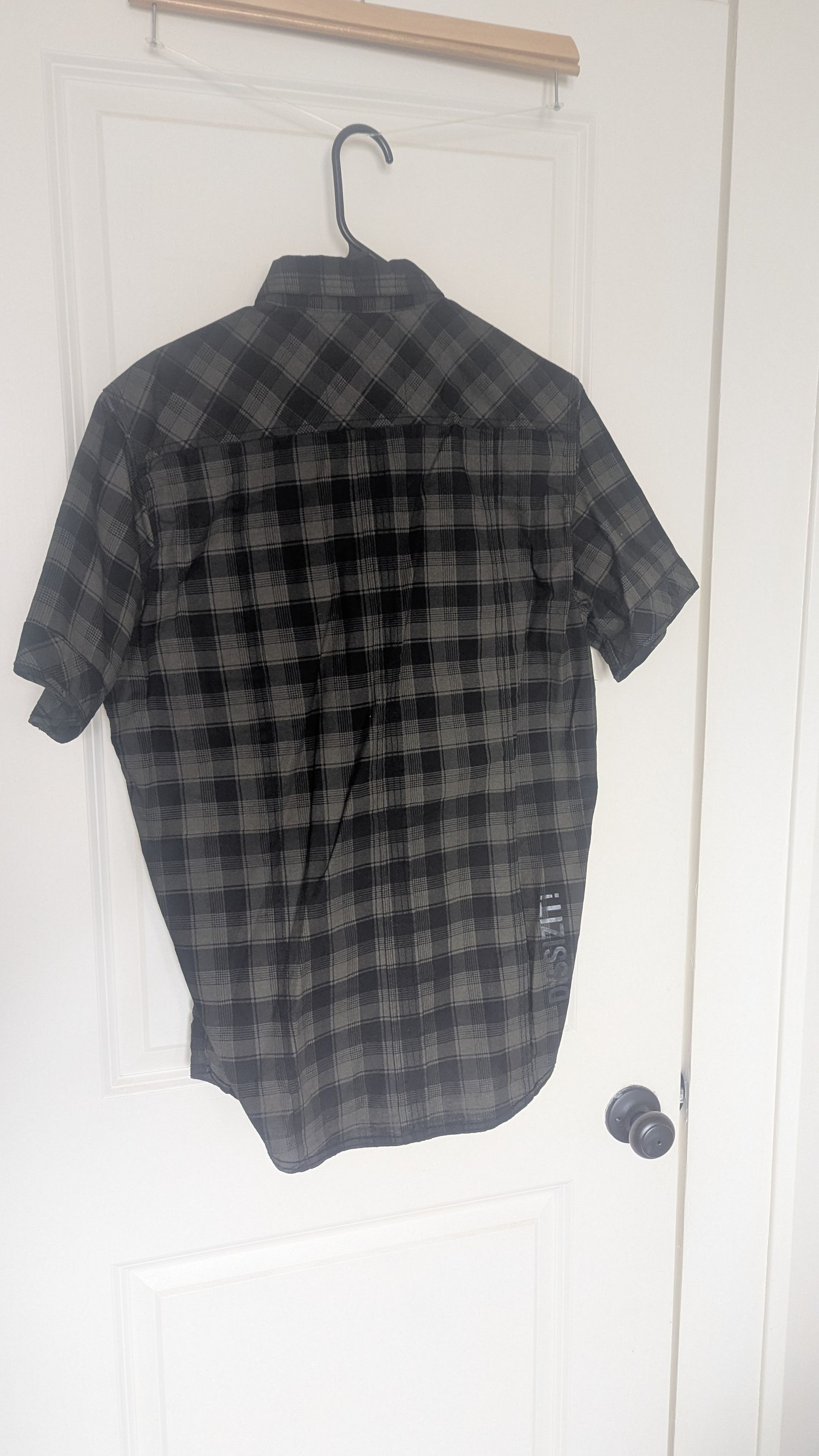 Dissizit Dissizit: (M) Short sleeve button up Size US M / EU 48-50 / 2 - 2 Thumbnail