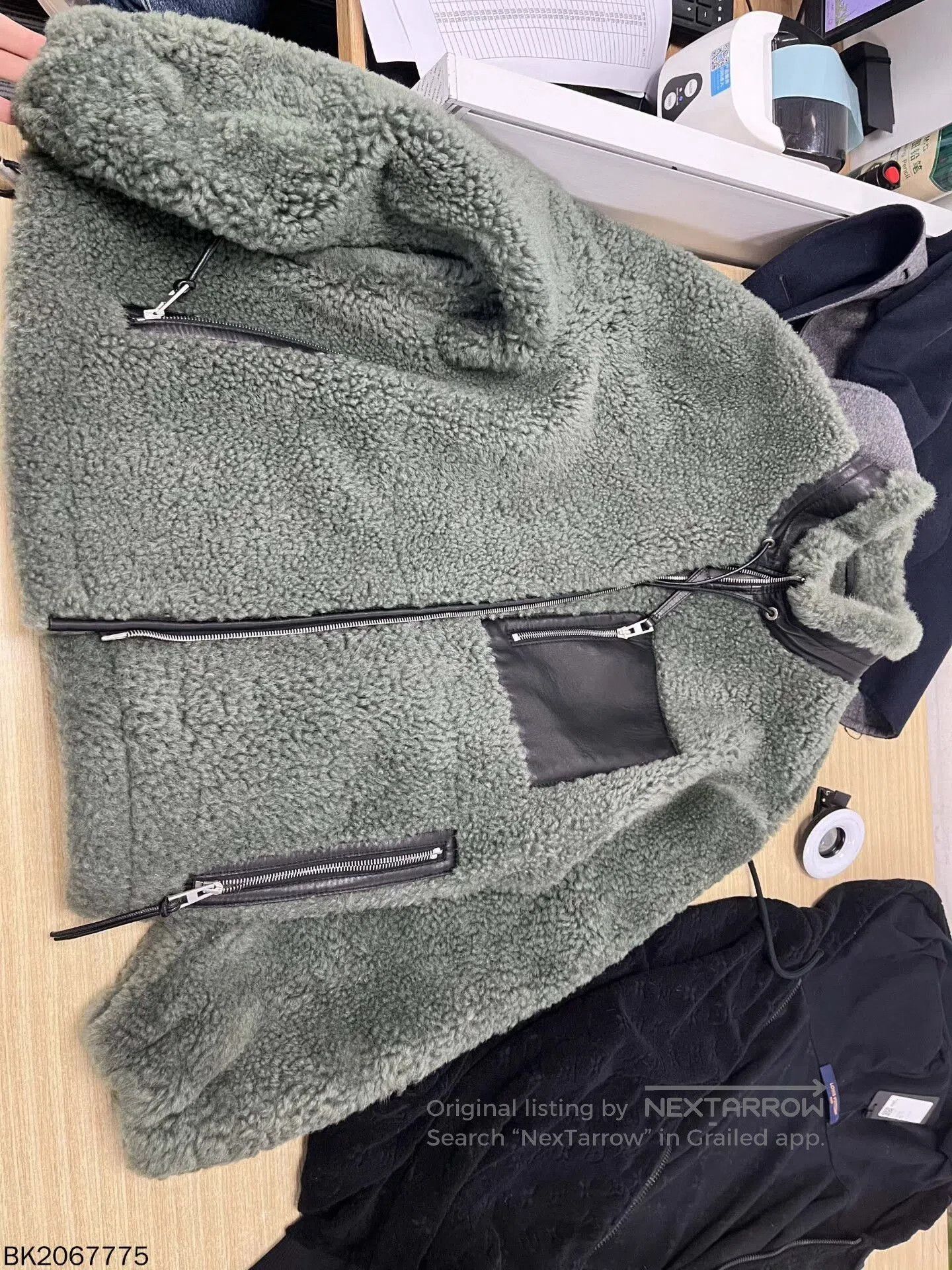 Loewe LOEWE Shearling Zip Pocket Jacket 46. Size US XL / EU 56 / 4 - 8 Thumbnail