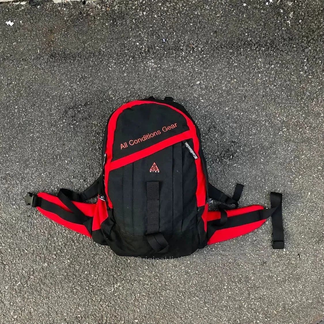 Nike ACG Nike ACG Akira Vintage Backpack. Size ONE SIZE - 4 Thumbnail