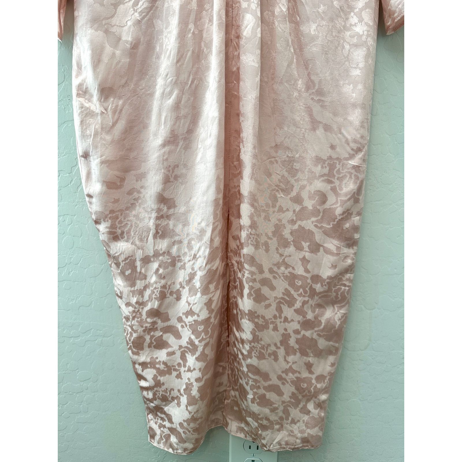 Asos ASOS | Pink Floral Jacquard V-neck Kimono Sleeve Midi Dress Size M / US 6-8 / IT 42-44 - 5 Thumbnail