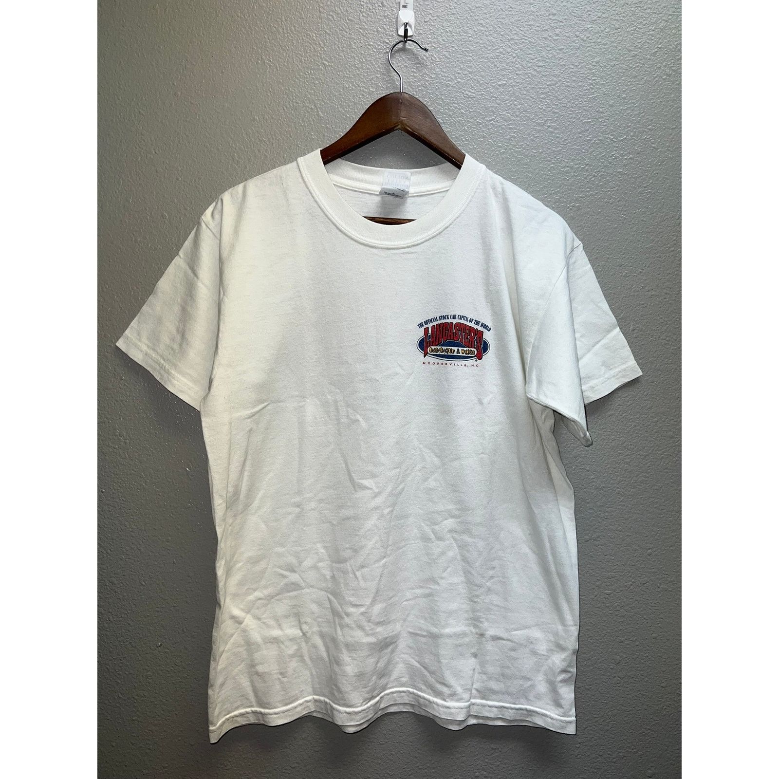 Gildan Vintage Mooresville Shirt Lancaster BBQ Barbeque Wings Tee M Size US M / EU 48-50 / 2 - 2 Thumbnail