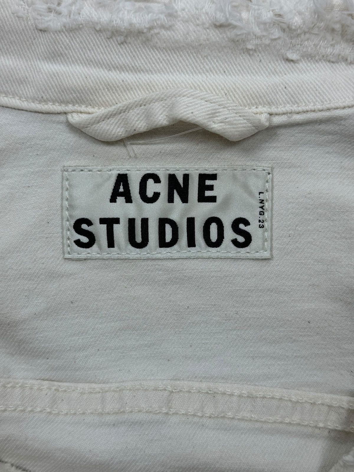 Acne Studios Acne Studios Distressed Denim Jacket Tag Used Ecru size 38 Size XS / US 0-2 / IT 36-38 - 14 Thumbnail
