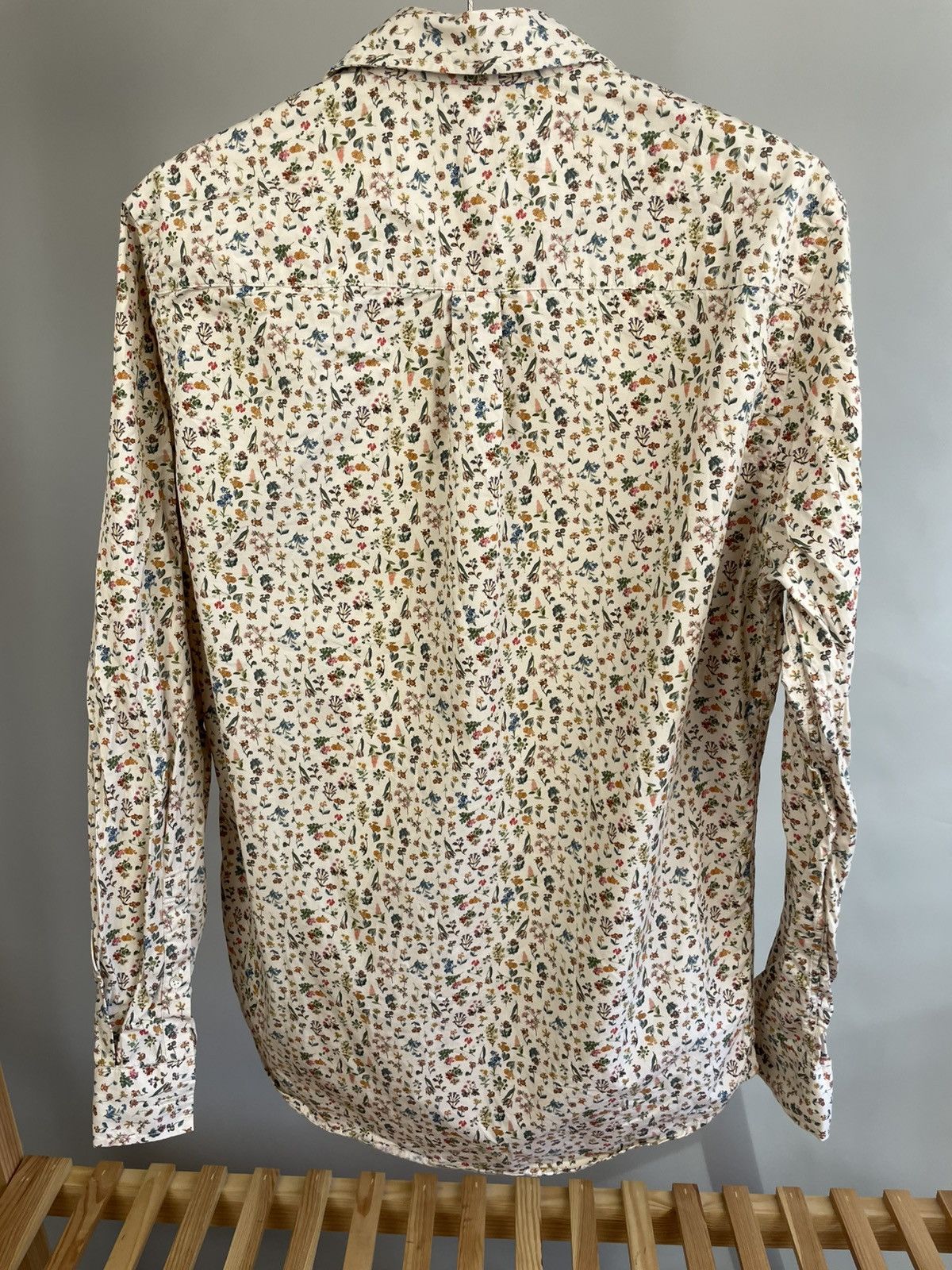 Whyred Whired floral print shirt size 50 Size US M / EU 48-50 / 2 - 3 Thumbnail