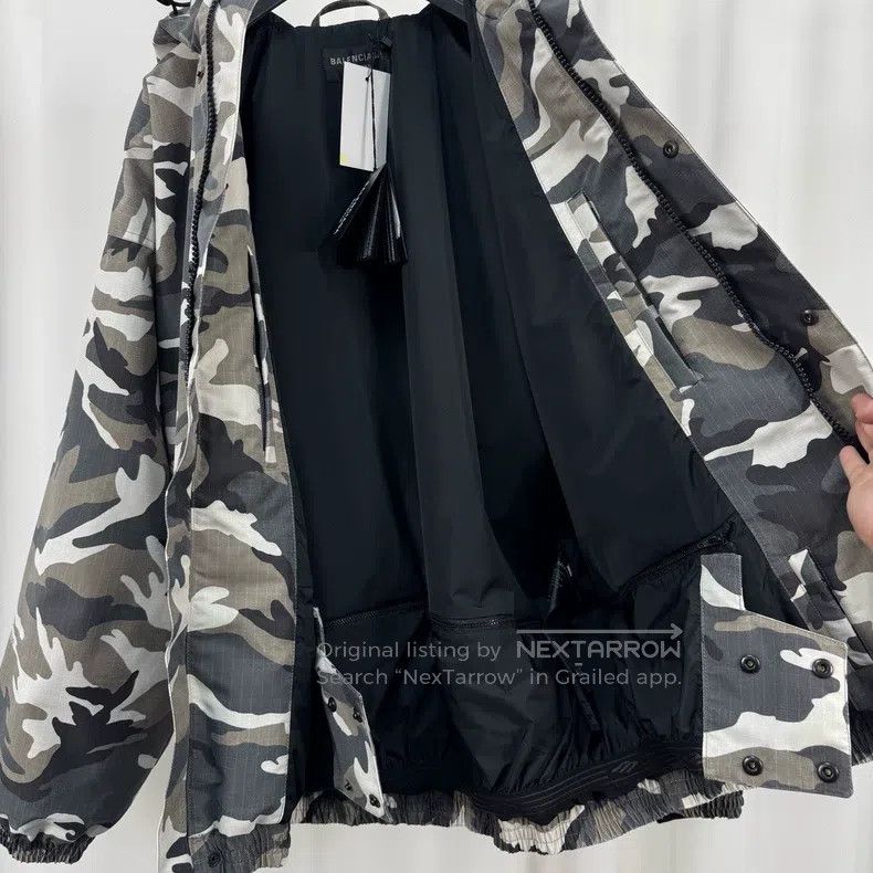 Balenciaga Balenciaga Printed Letter Snow Camo Jacket Size US S / EU 44-46 / 1 - 5 Thumbnail