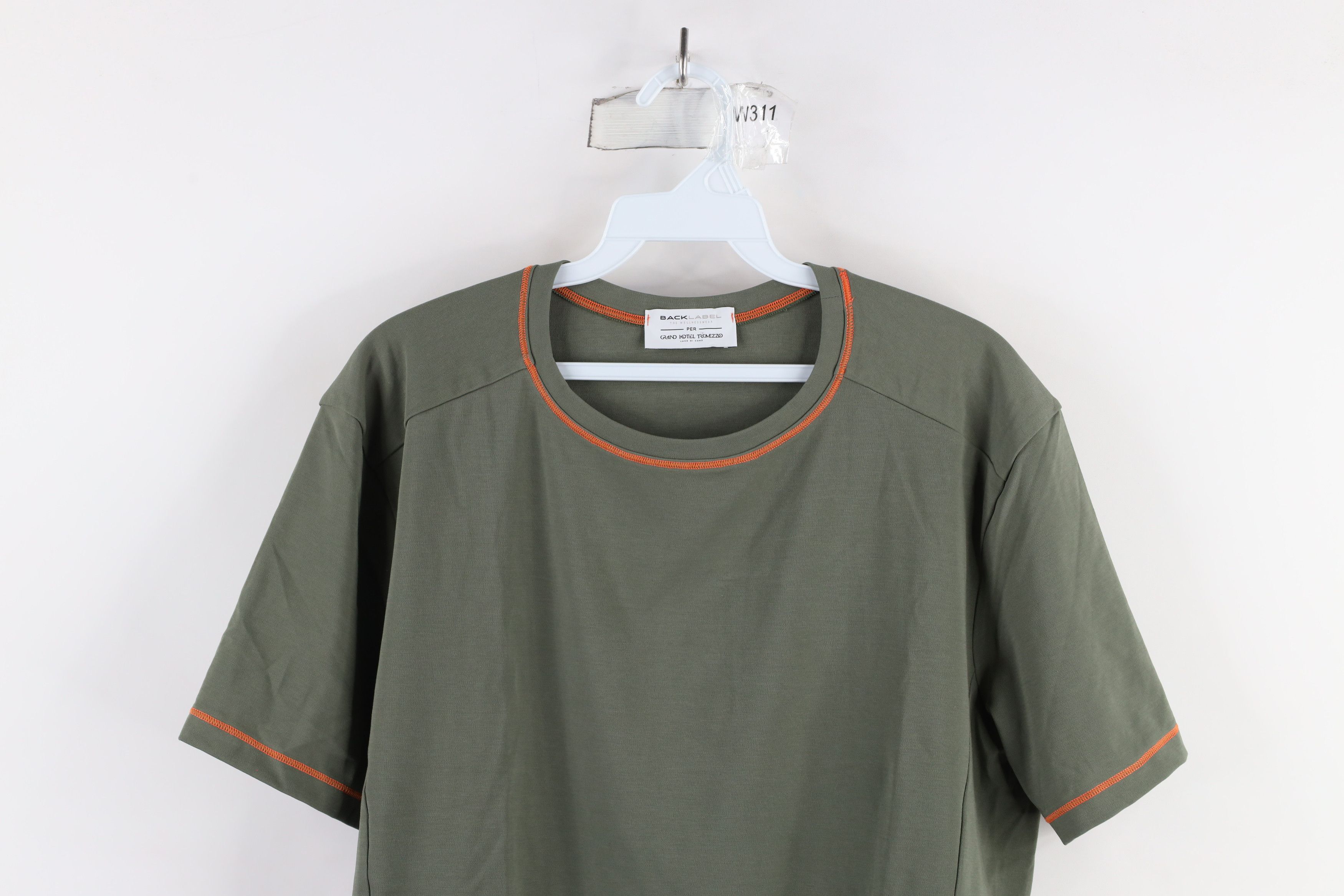 Vintage Backlabel Wellnesswear Grand Hotel Tremezzo Italy T-Shirt Size US L / EU 52-54 / 3 - 2 Thumbnail