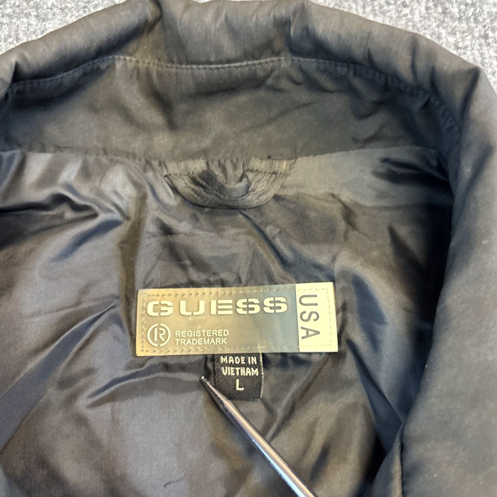 Guess Guess Bomber Jacket Full Zip Outerwear Jacket Mens Size Large Black Lined Coat Overcoat Nylon Mens L Black Size US L / EU 52-54 / 3 - 2 Thumbnail