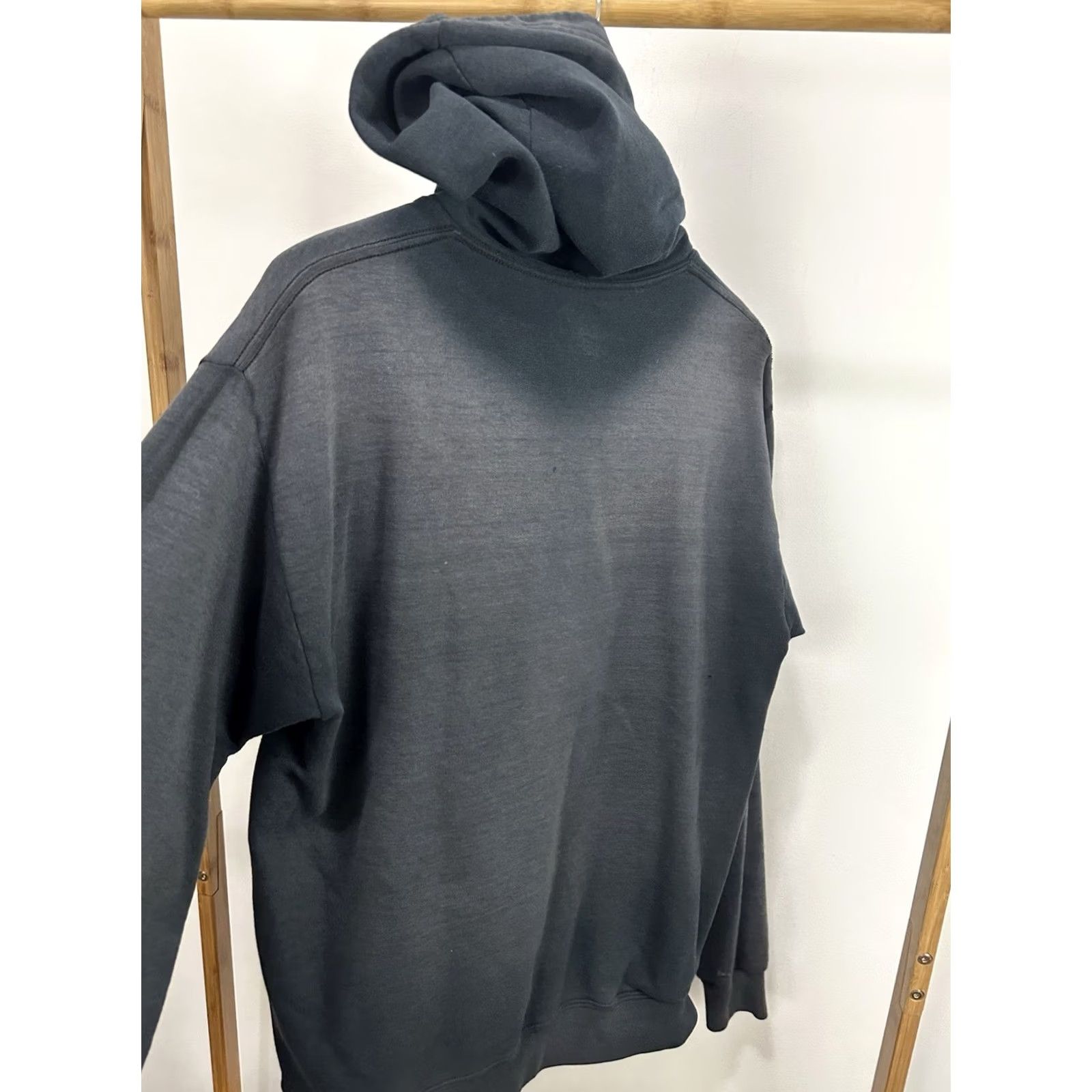 Fruit Of The Loom Fruit of the Loom Hoodie Mens M Black Pullover Distressed WIP Grunge Workwear VTG Gradient Sun Faded Worn Thrashed Sweatshirt Size US M / EU 48-50 / 2 - 6 Thumbnail
