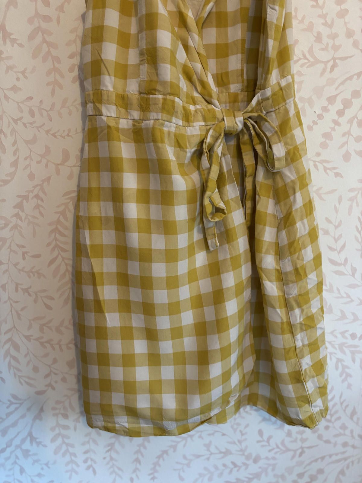 BCBGeneration BCBG Yellow and White Gingham Wrap Mini Dress Size XS / US 0-2 / IT 36-38 - 3 Thumbnail