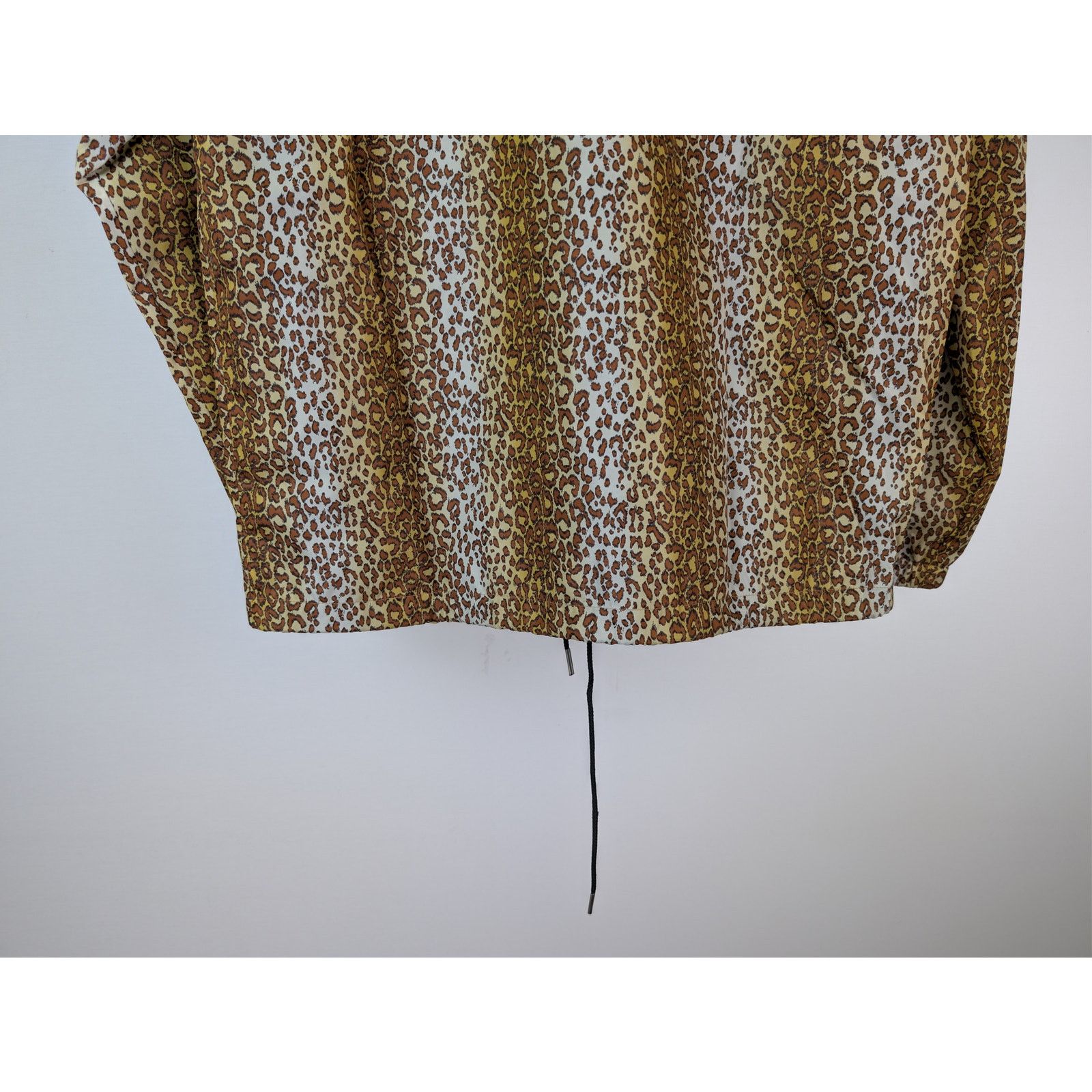 Celine o1rshd1 Leopard Print Nylon Coach Button Up Shirt in Multi Size US S / EU 44-46 / 1 - 12 Thumbnail