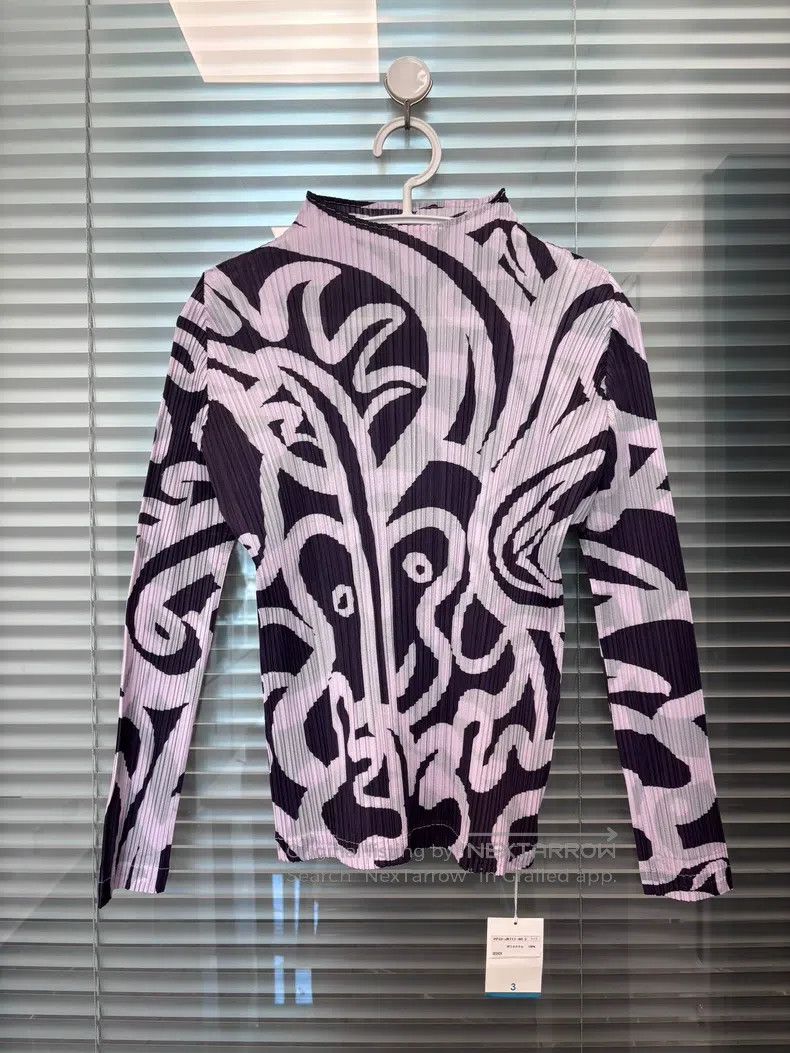 Issey Miyake Issey Miyake Light Purple Long Sleeve Top Size L / US 10 / IT 46 - 1 Thumbnail