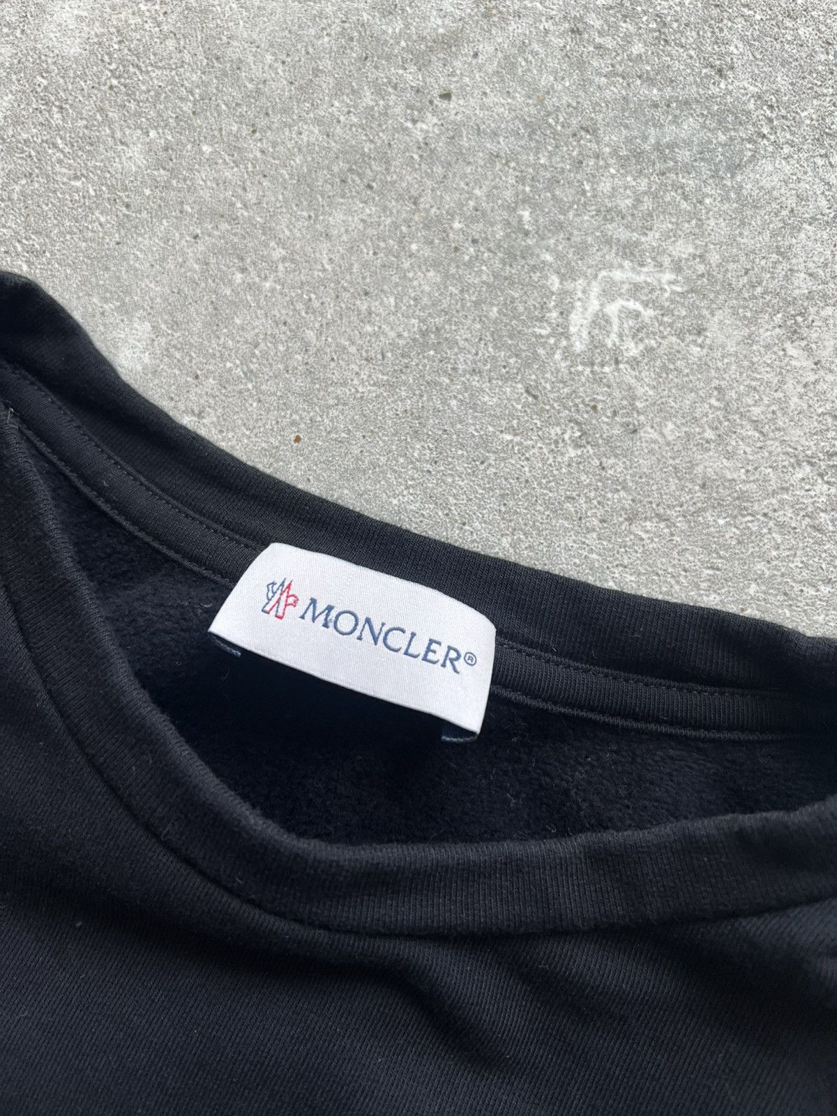 Moncler Moncler sweatshirt big logo embroidered Size XS / US 0-2 / IT 36-38 - 2 Thumbnail