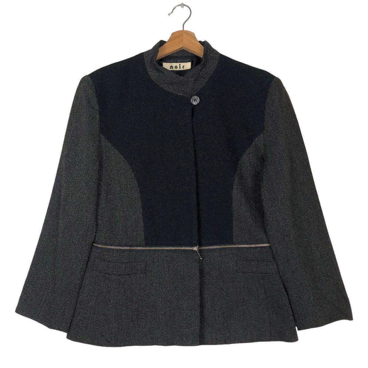 Japanese Brand 🔥Vintage Cropped Jacket Noir Japan Issey Miyake Size US M / EU 48-50 / 2 - 1 Thumbnail