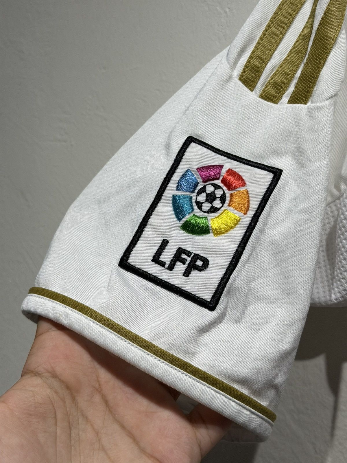 Adidas Real Madrid Cristiano Ronaldo 2011/12 jersey Size US M / EU 48-50 / 2 - 7 Thumbnail