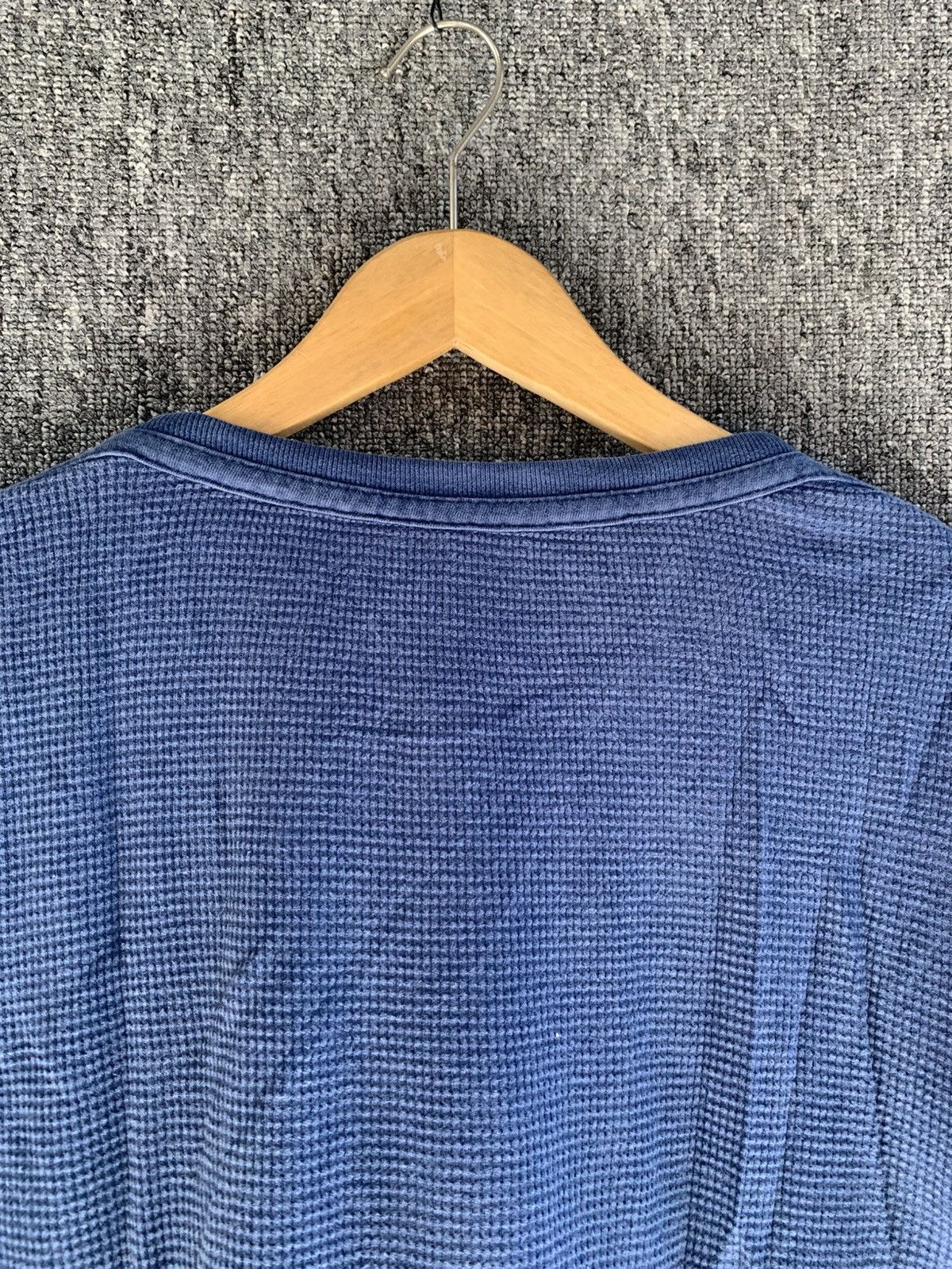American Eagle Outfitters Number 7 American Eagle Vintage fit Disstressed Long Sleeve Size US M / EU 48-50 / 2 - 4 Thumbnail