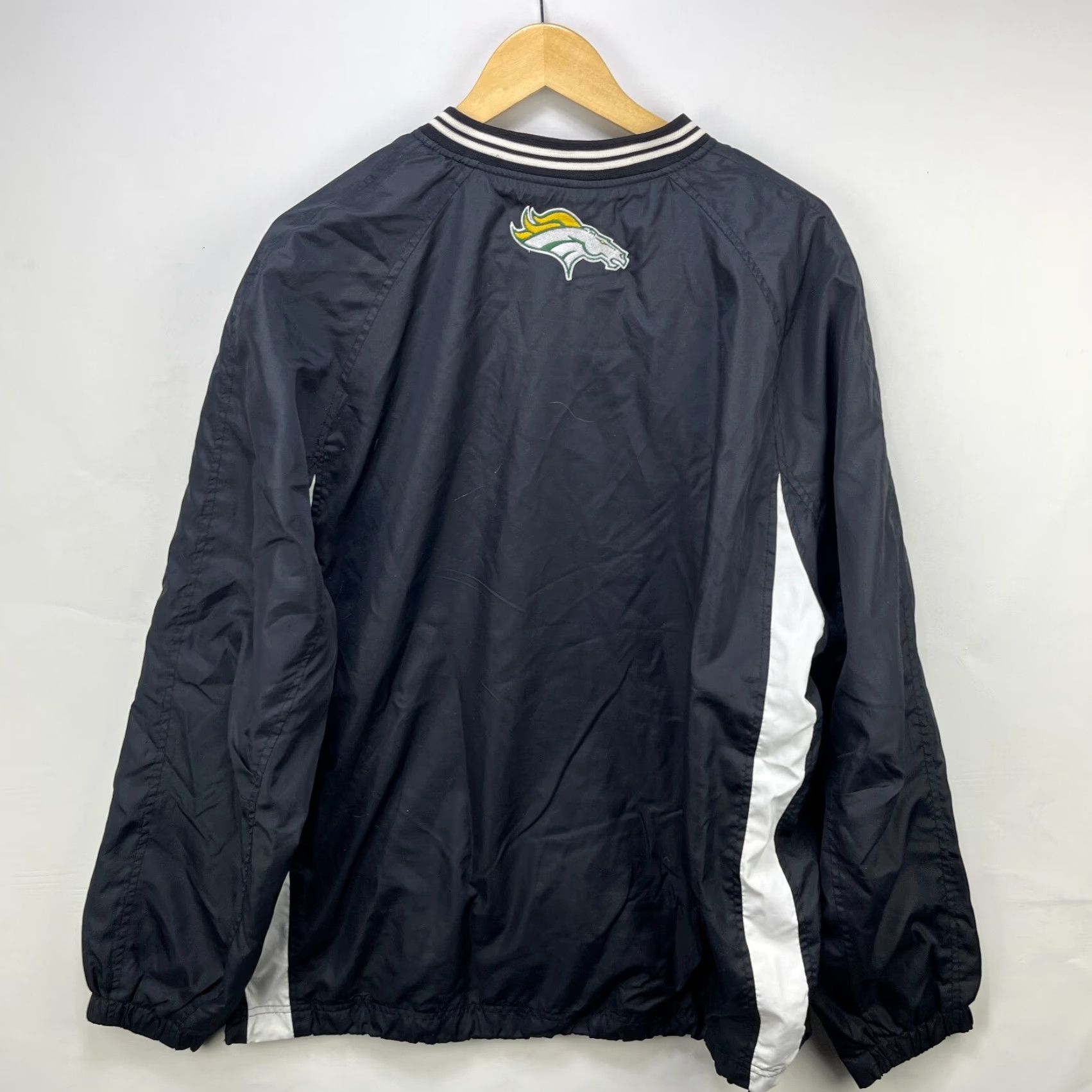 Vintage VINTAGE Hempstead Mustangs Pullover Windbreaker Jacket 2XL Black Mens Windbreaker Jacket 2XL HS Iowa Size US XXL / EU 58 / 5 - 4 Thumbnail