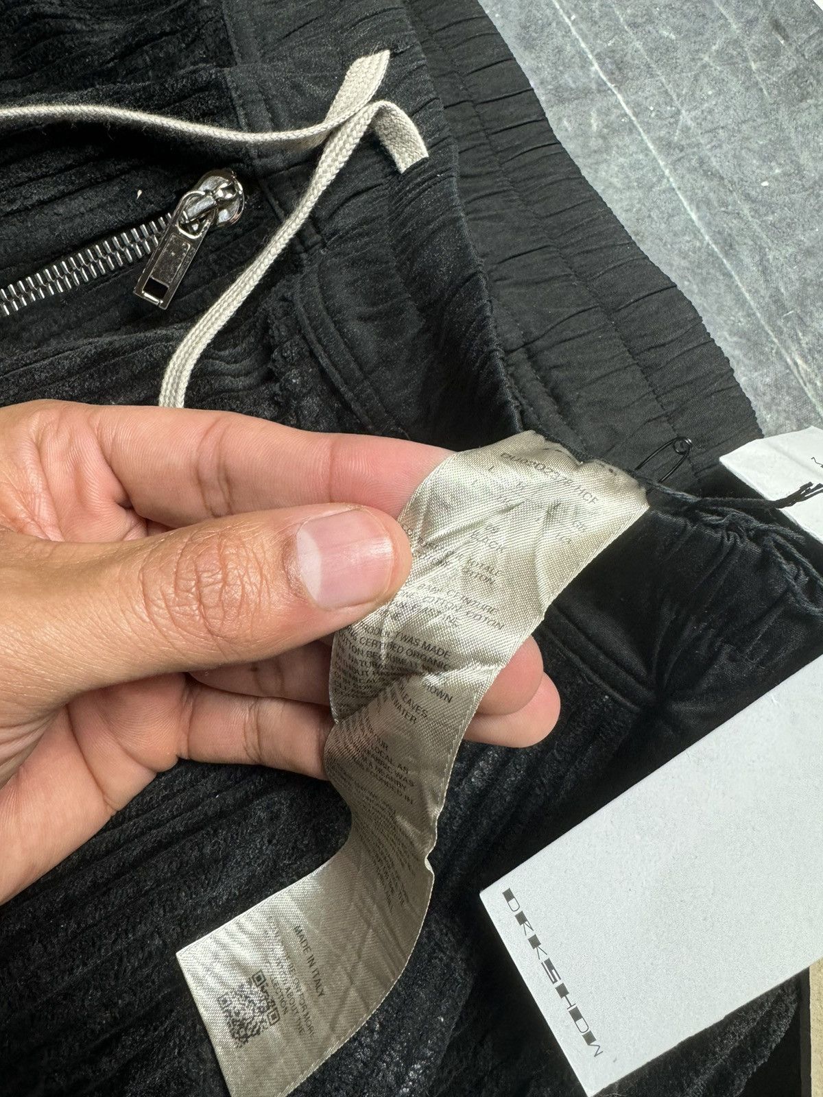 Rick Owens Rick Owens Drkshdw Geth Corduroy Cargo Bella Pants in Black Size US 34 / EU 50 - 12 Thumbnail