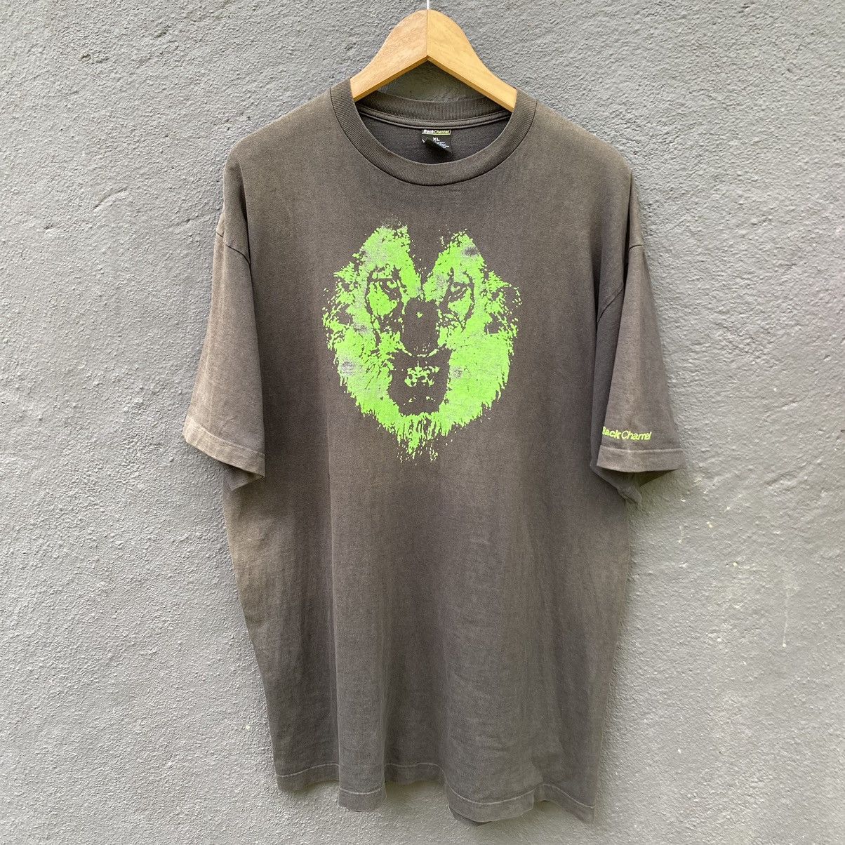 Thrashed Faded Vintage Y2K Back Channel Wolf Graphic Tee