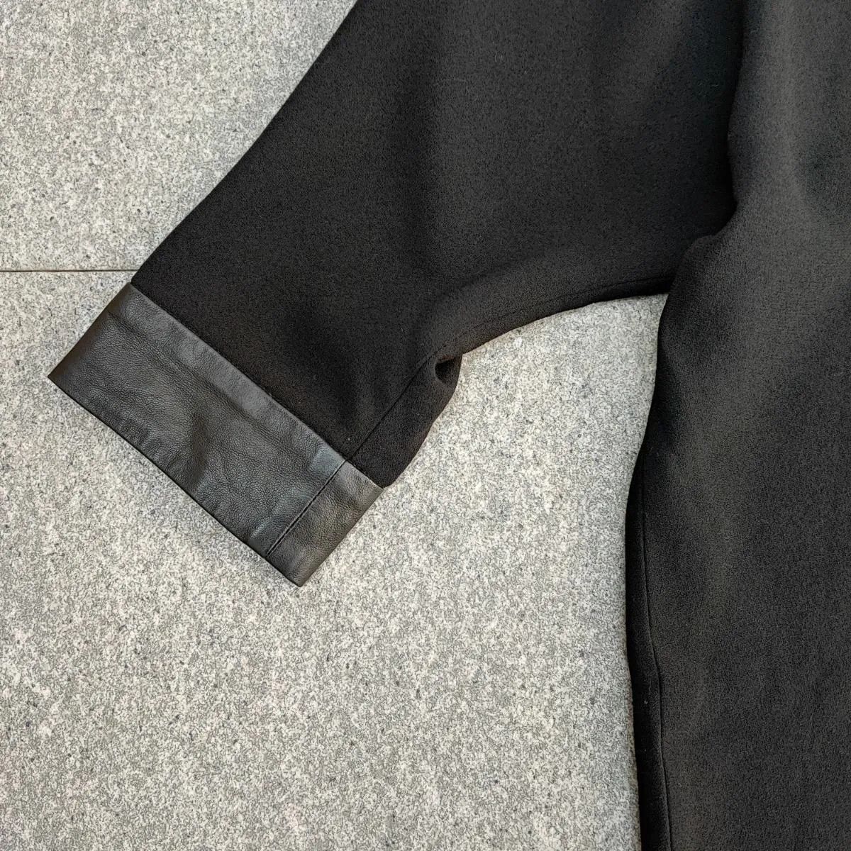 DKNY DKNY Minimalist leather-Cuff Dress –FASHIONELLA Size S / US 4 / IT 40 - 8 Thumbnail