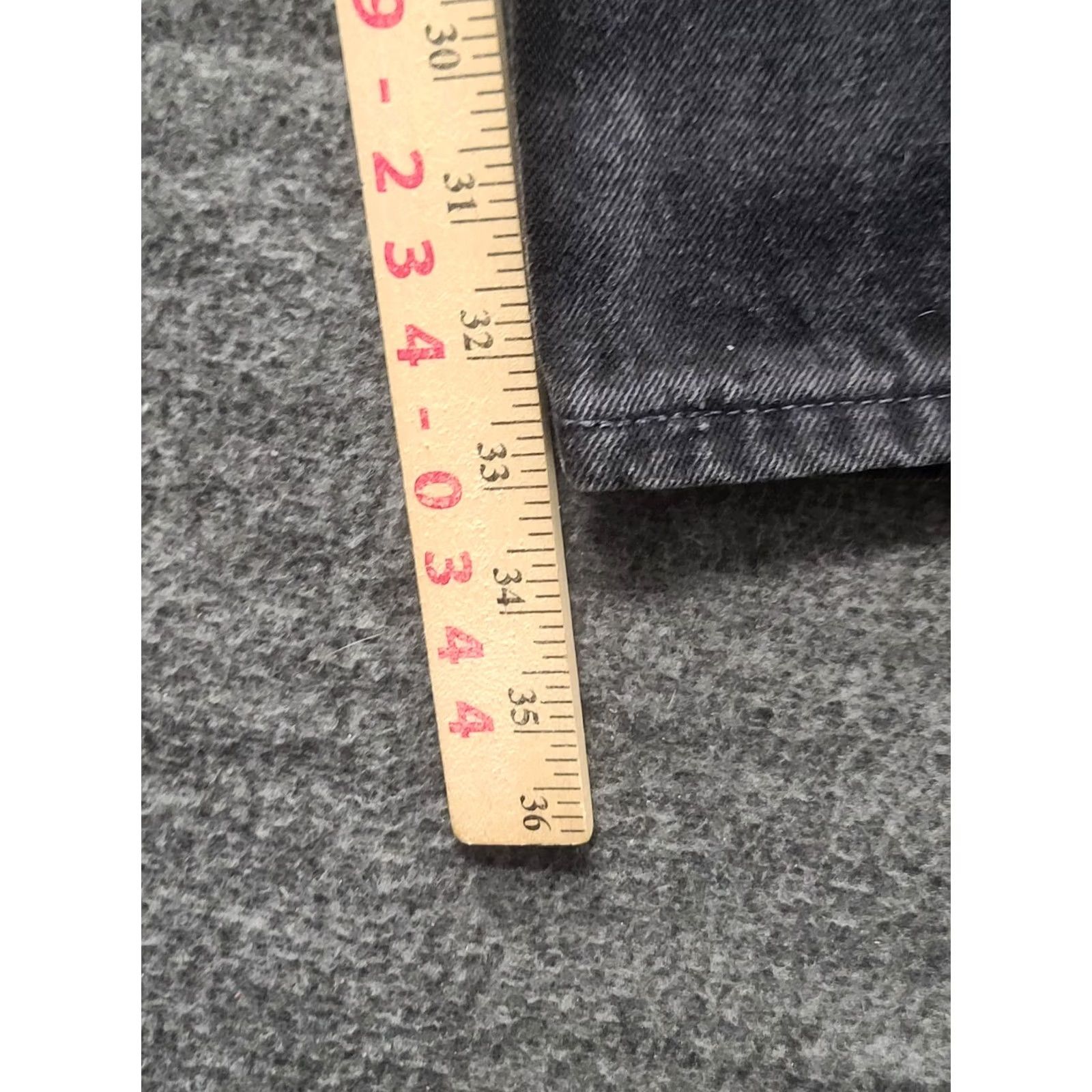 Levi's VINTAGE Levi's 551 Jeans Womens 14 Long 30x33 Relaxed Fit Tapered Leg USA Grunge Jeans 90s Retro Gothic Mans? Size 36" / US 14 / IT 50 - 7 Thumbnail