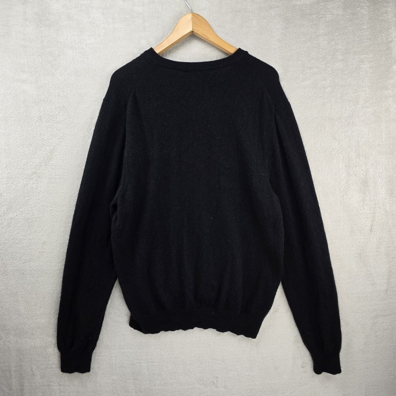 Bloomingdale's The Men's Store Bloomingdale's V-neck Sweater XL Cashmere Size US XL / EU 56 / 4 - 6 Thumbnail